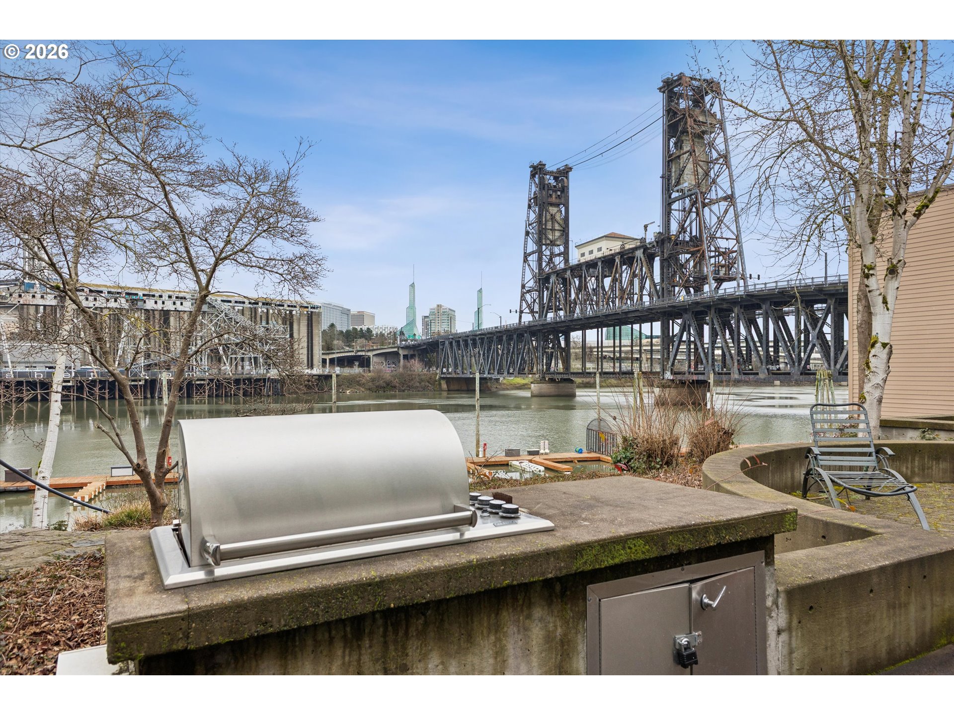 620 NW NAITO PKWY B7