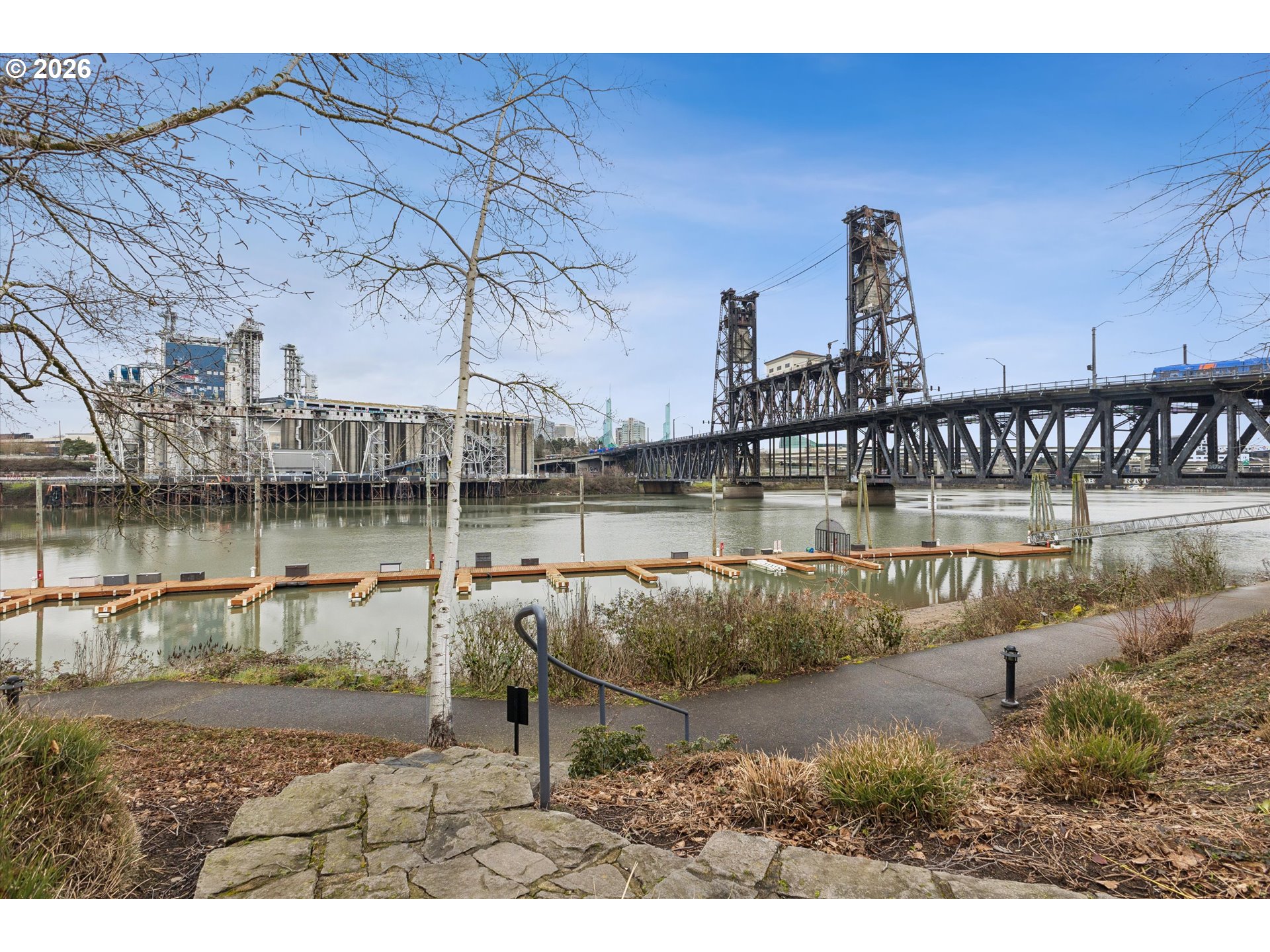 620 NW NAITO PKWY B7