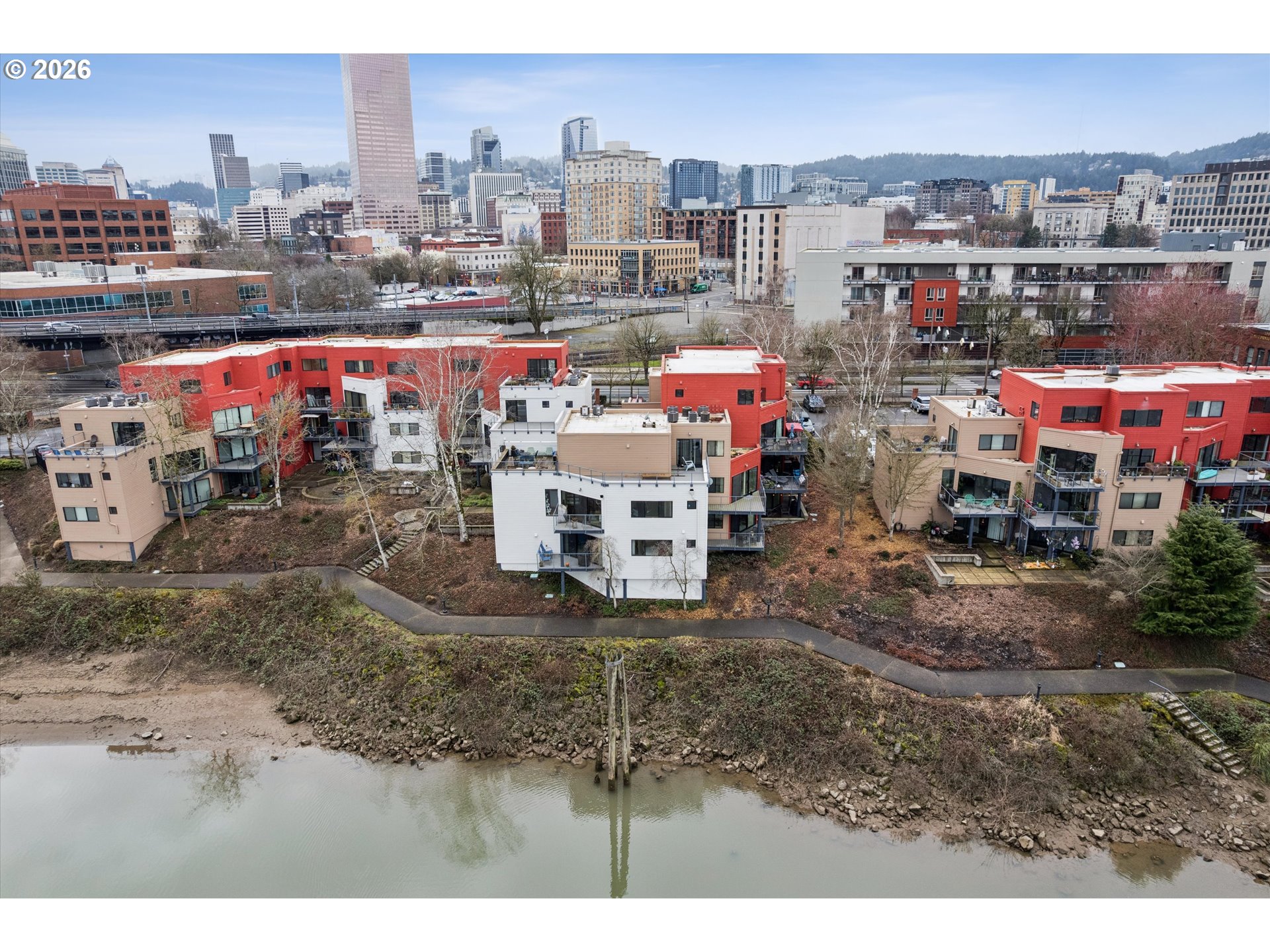 620 NW NAITO PKWY B7