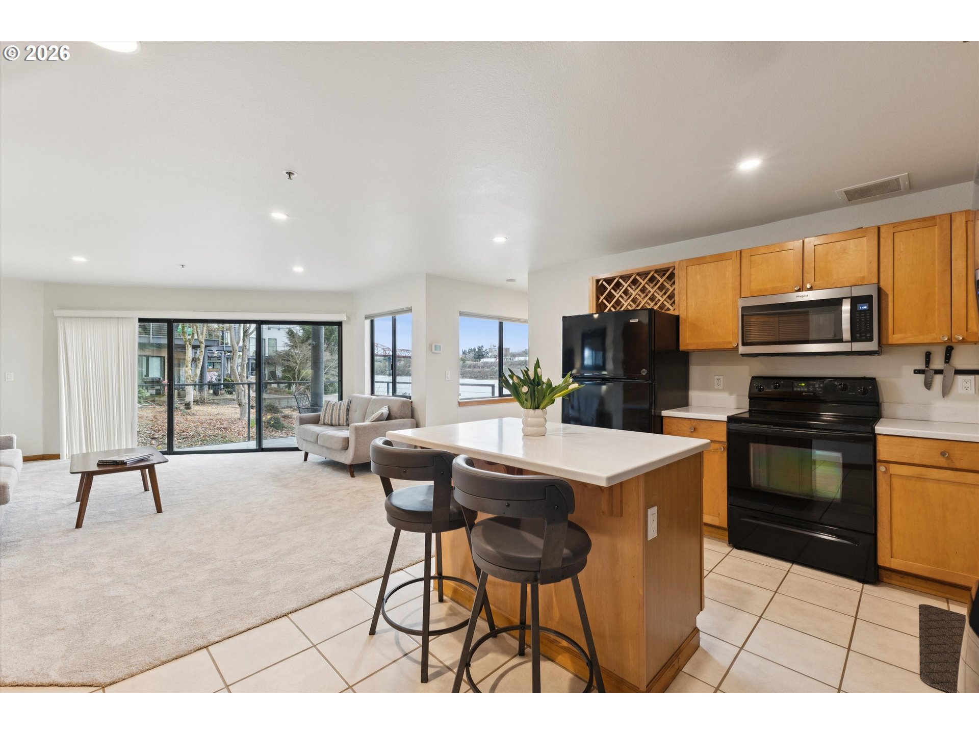 620 NW NAITO PKWY B7