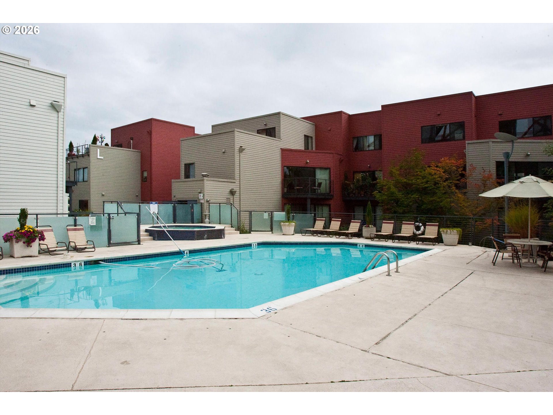 620 NW NAITO PKWY B7