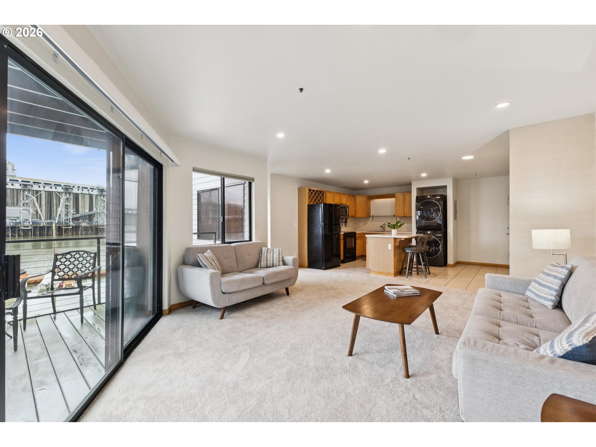 620 NW NAITO PKWY B7