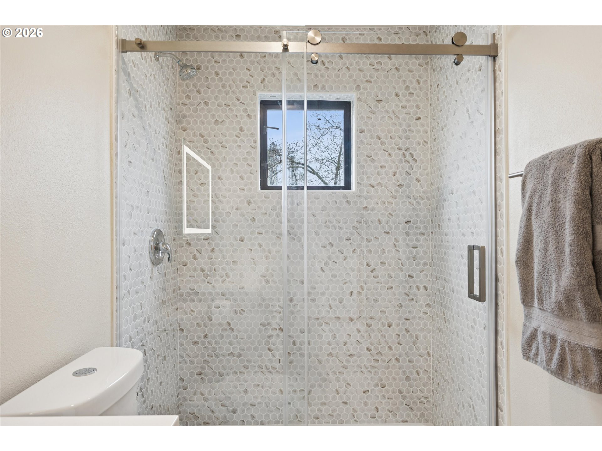 620 NW NAITO PKWY B7