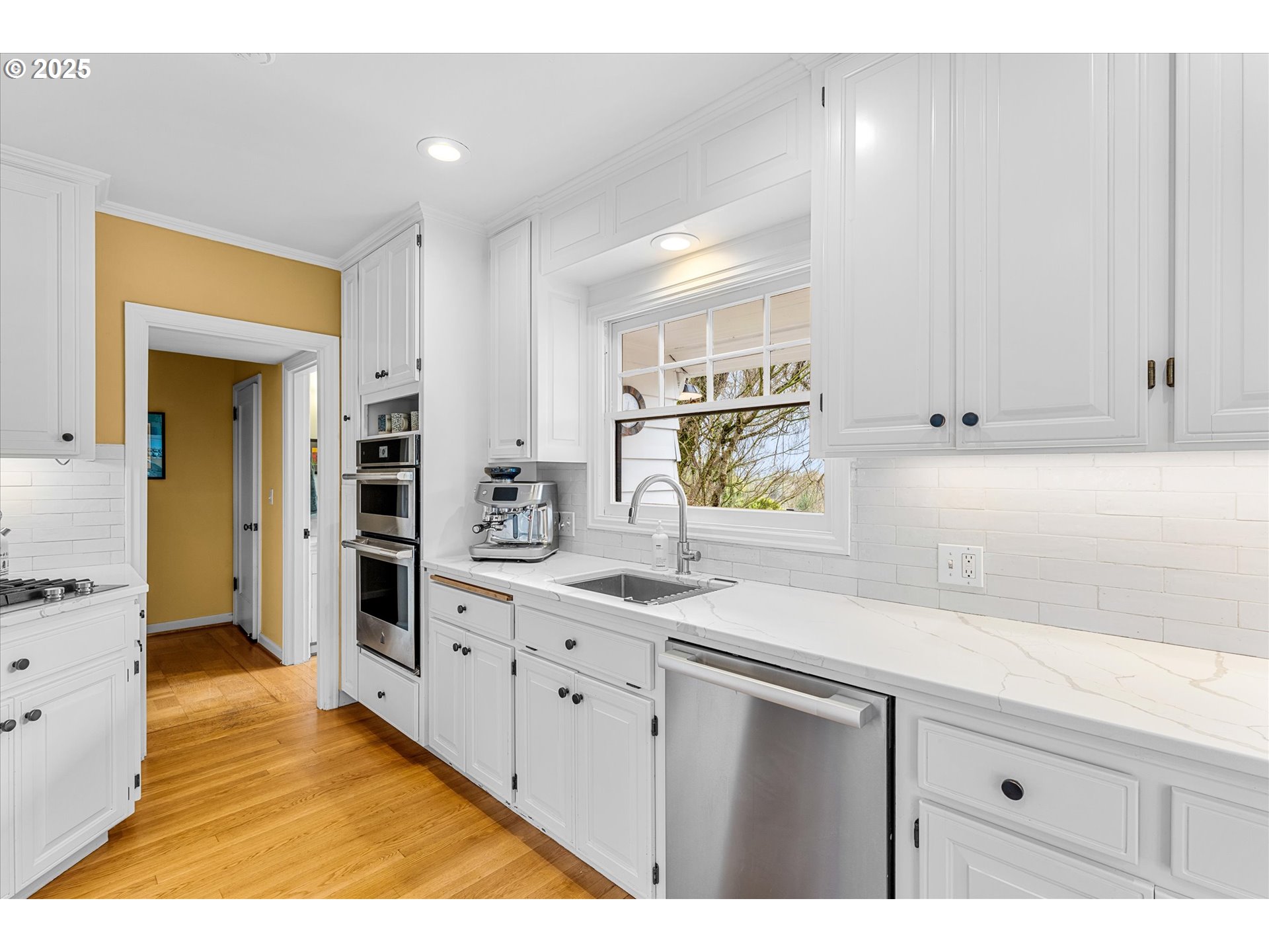 1250 SW ENGLEWOOD DR