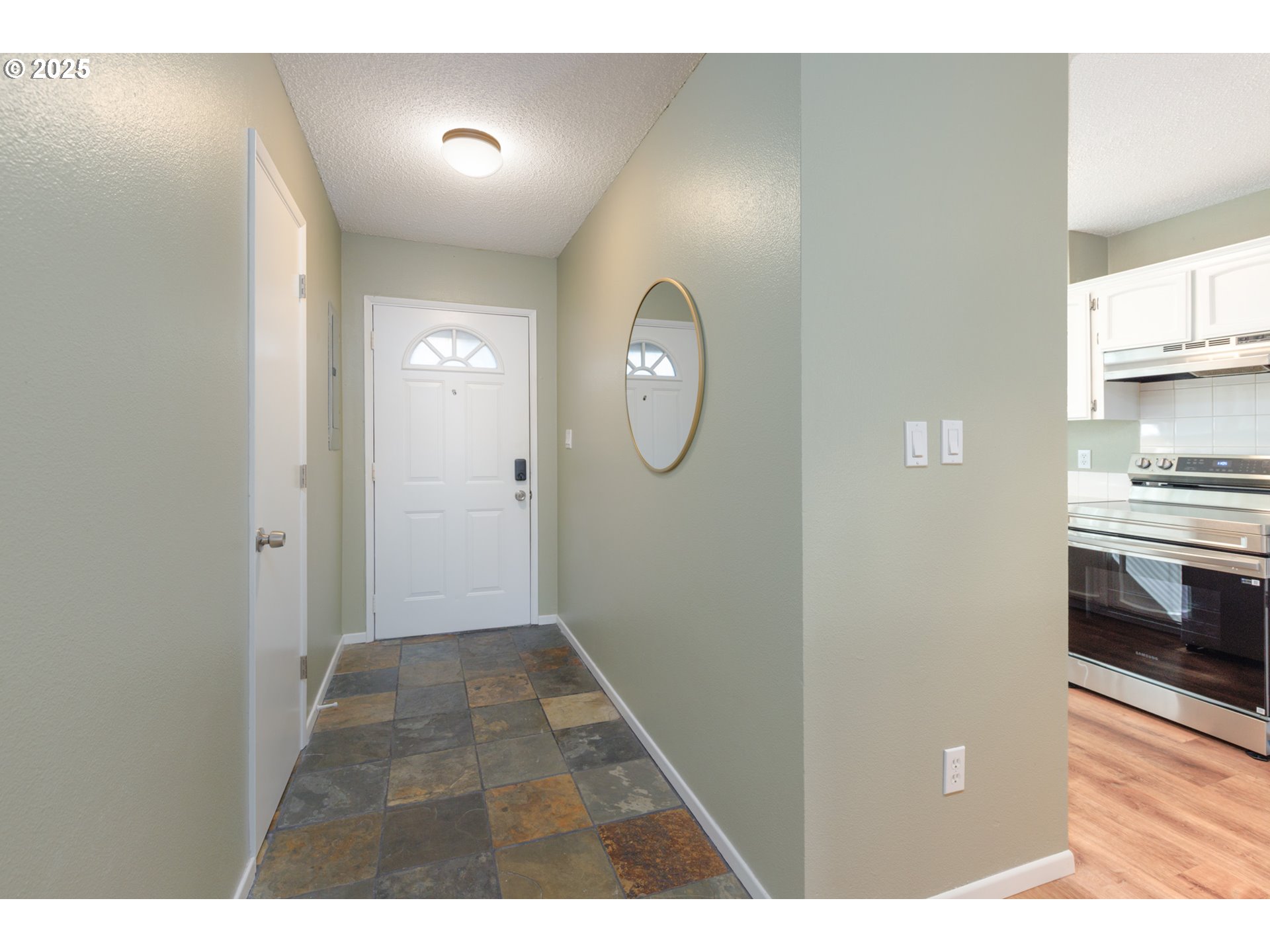 5005 SW MITCHELL ST 3