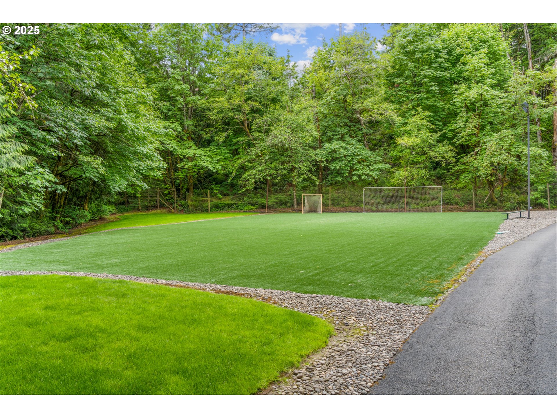 4140 NW THUNDER CREST RD