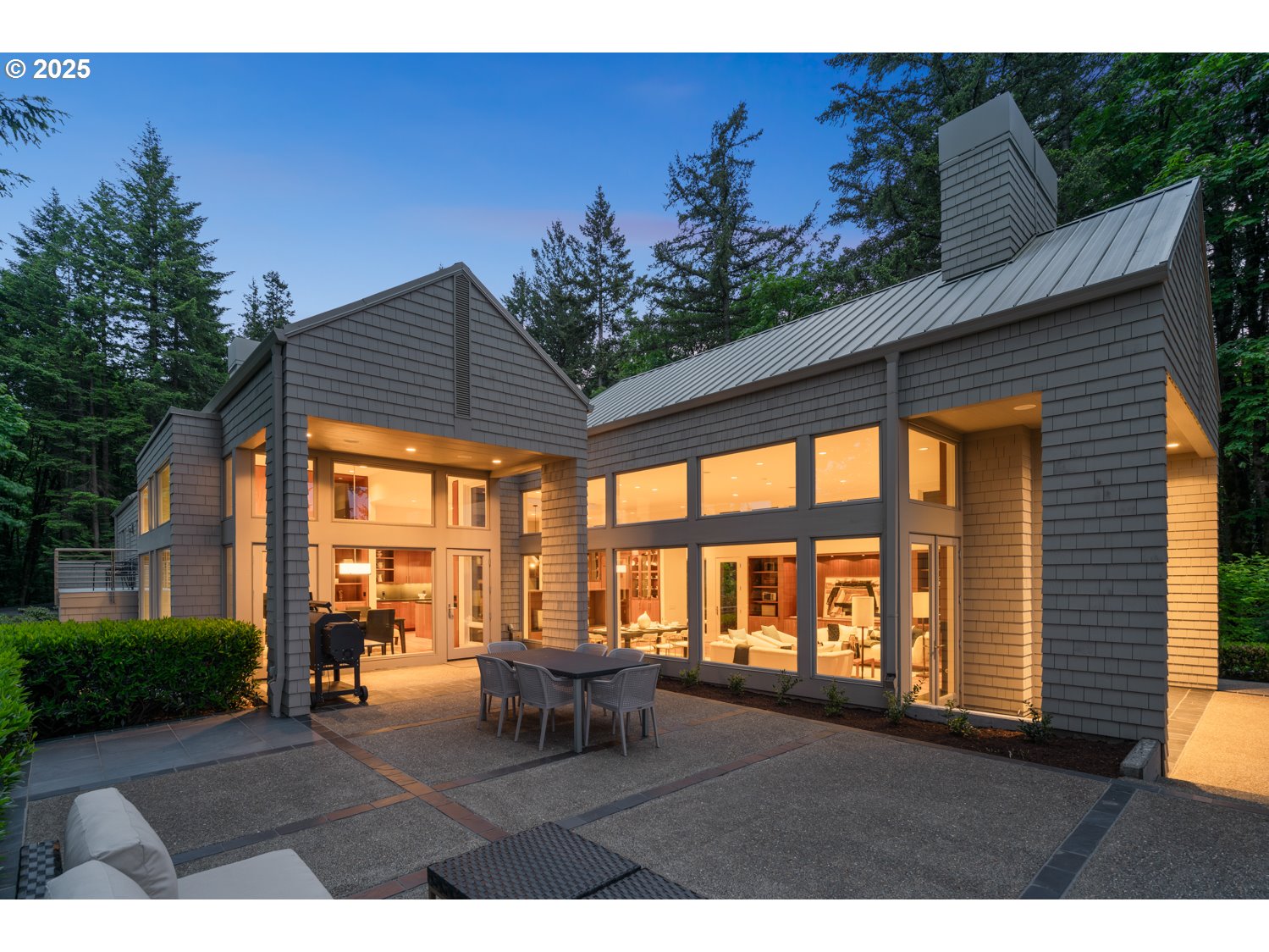 4140 NW THUNDER CREST RD