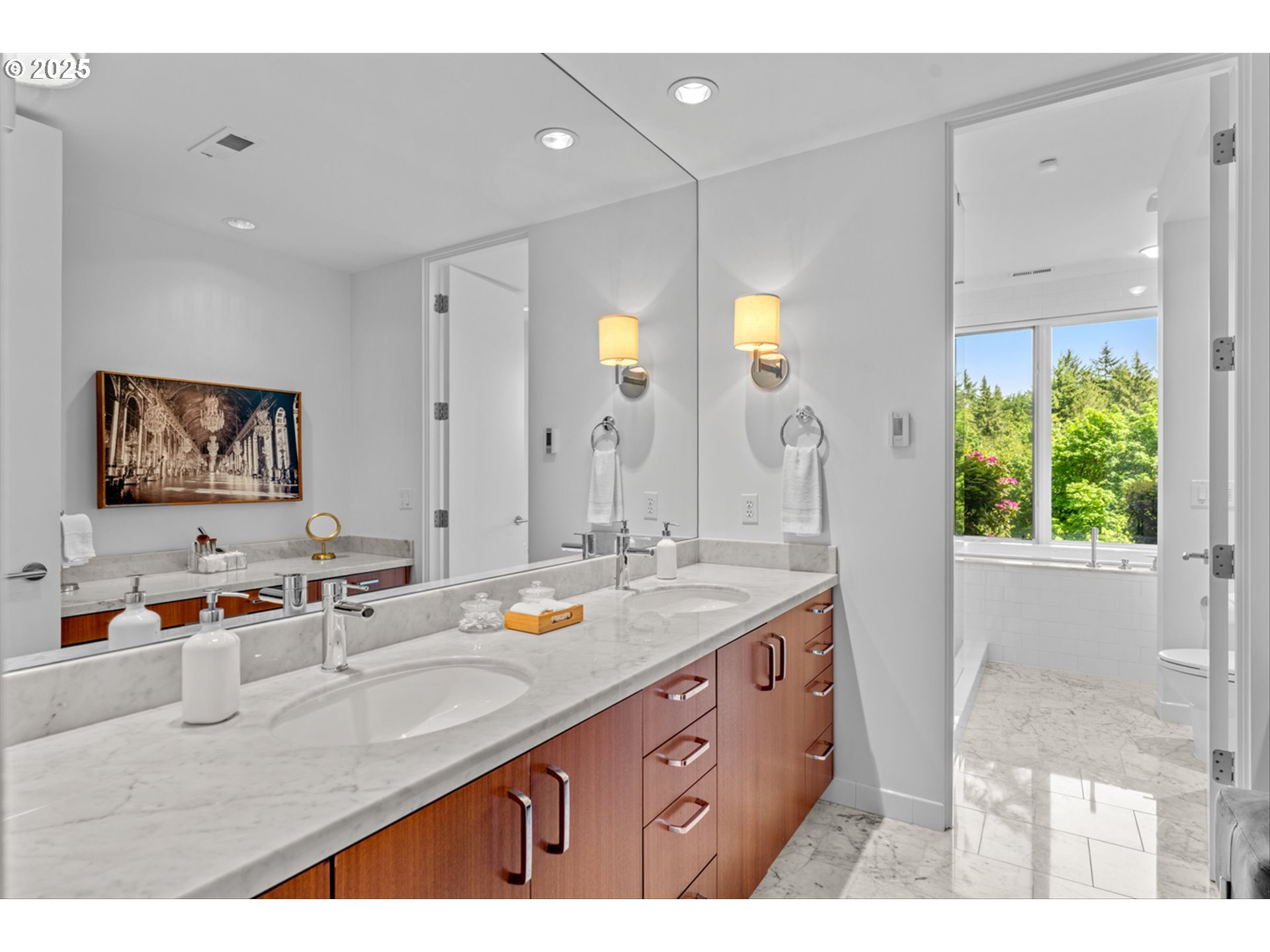 4140 NW THUNDER CREST RD