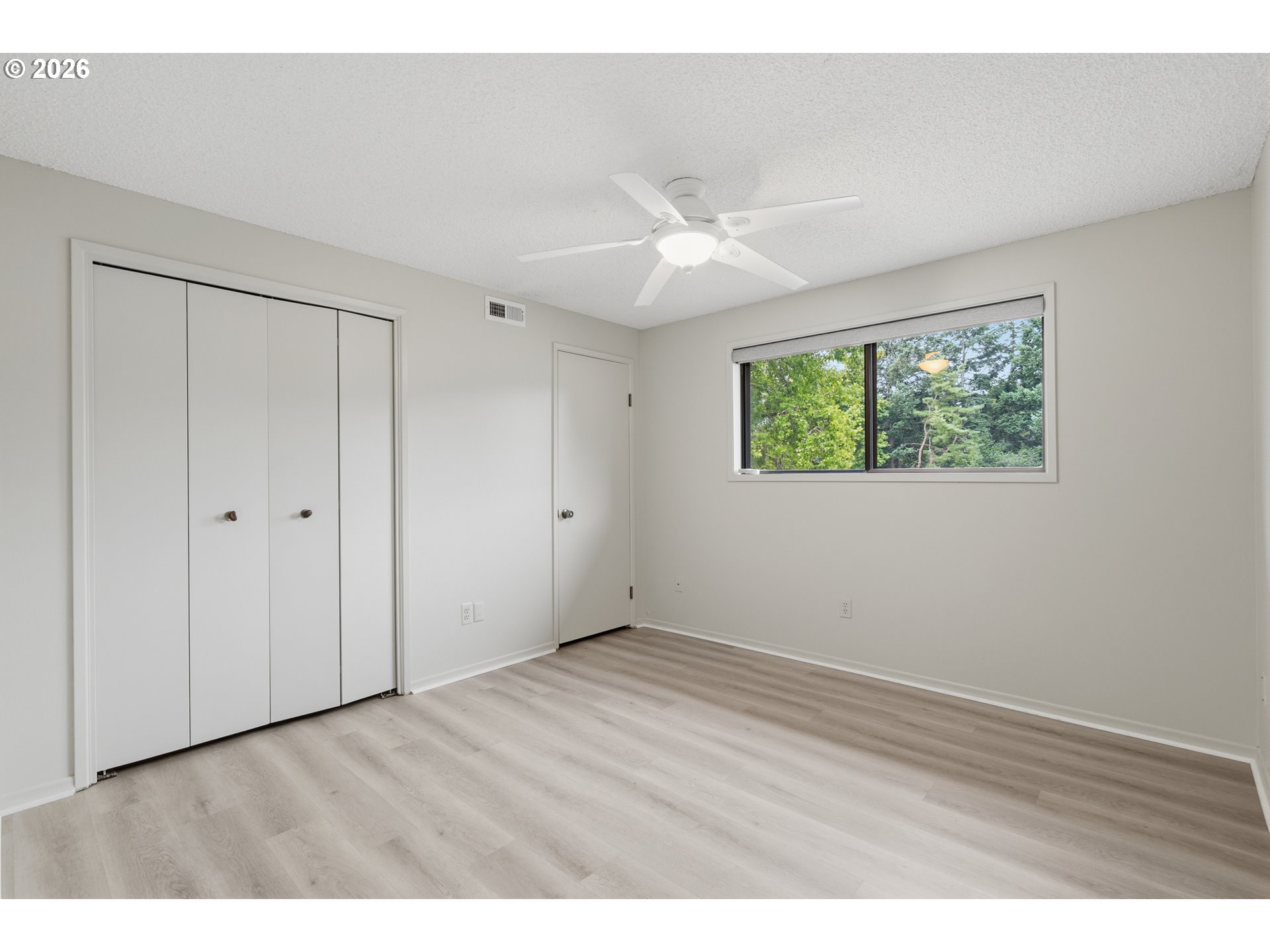 9 BRITTEN CT