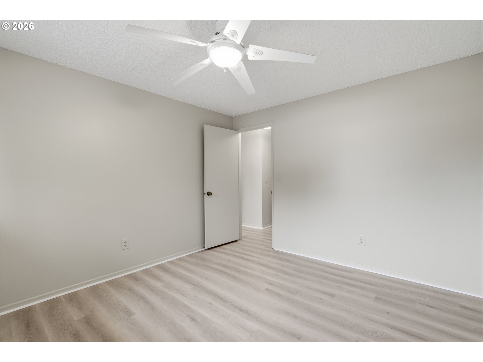 9 BRITTEN CT