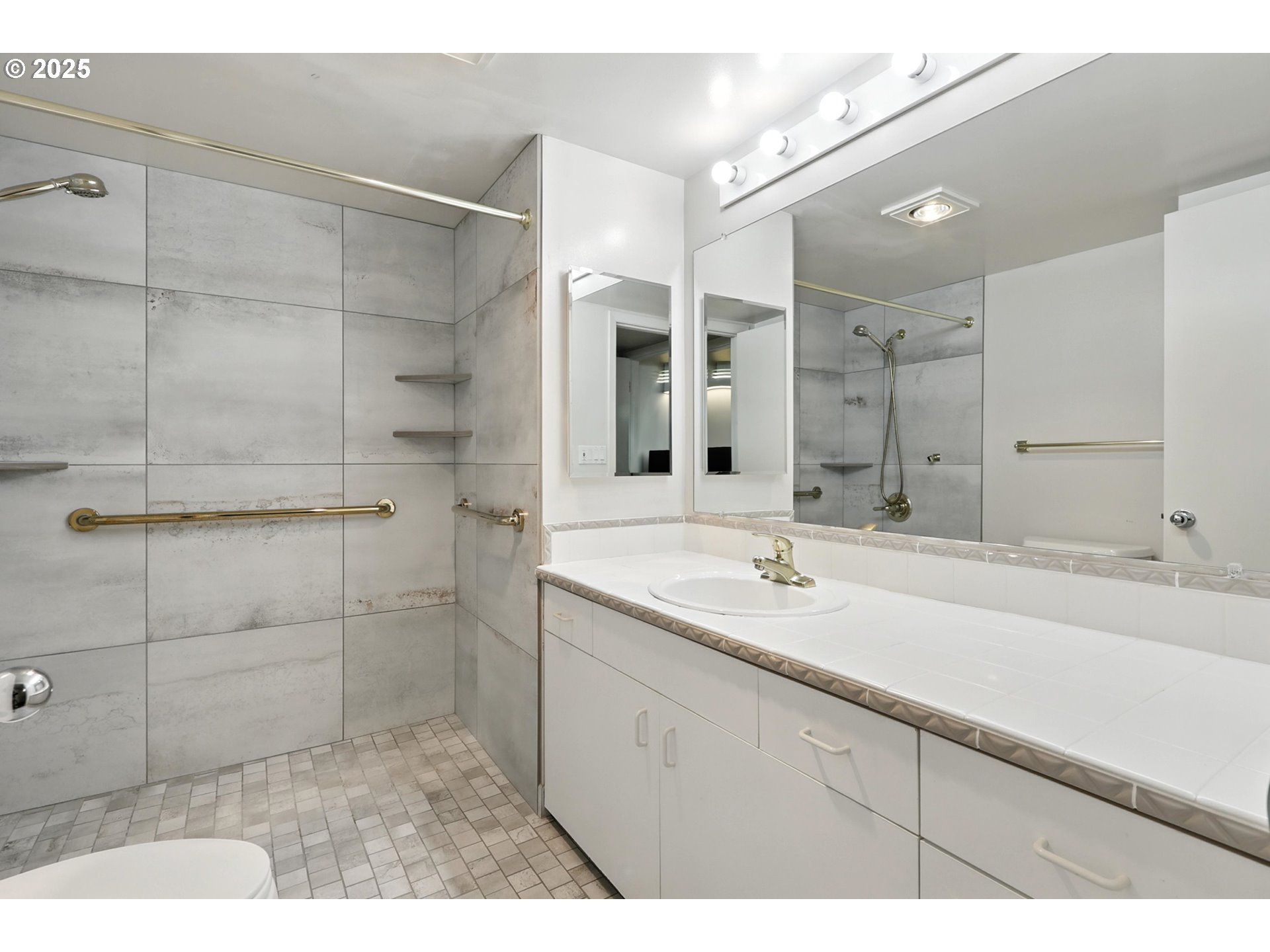 6605 W BURNSIDE DR 129