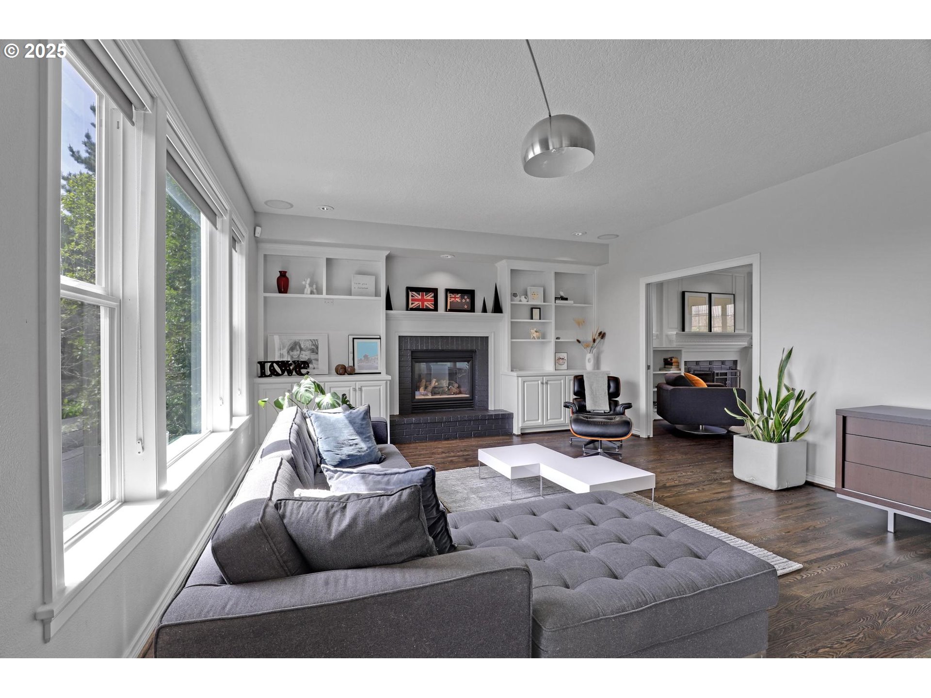 1811 NW ROSEFINCH LN