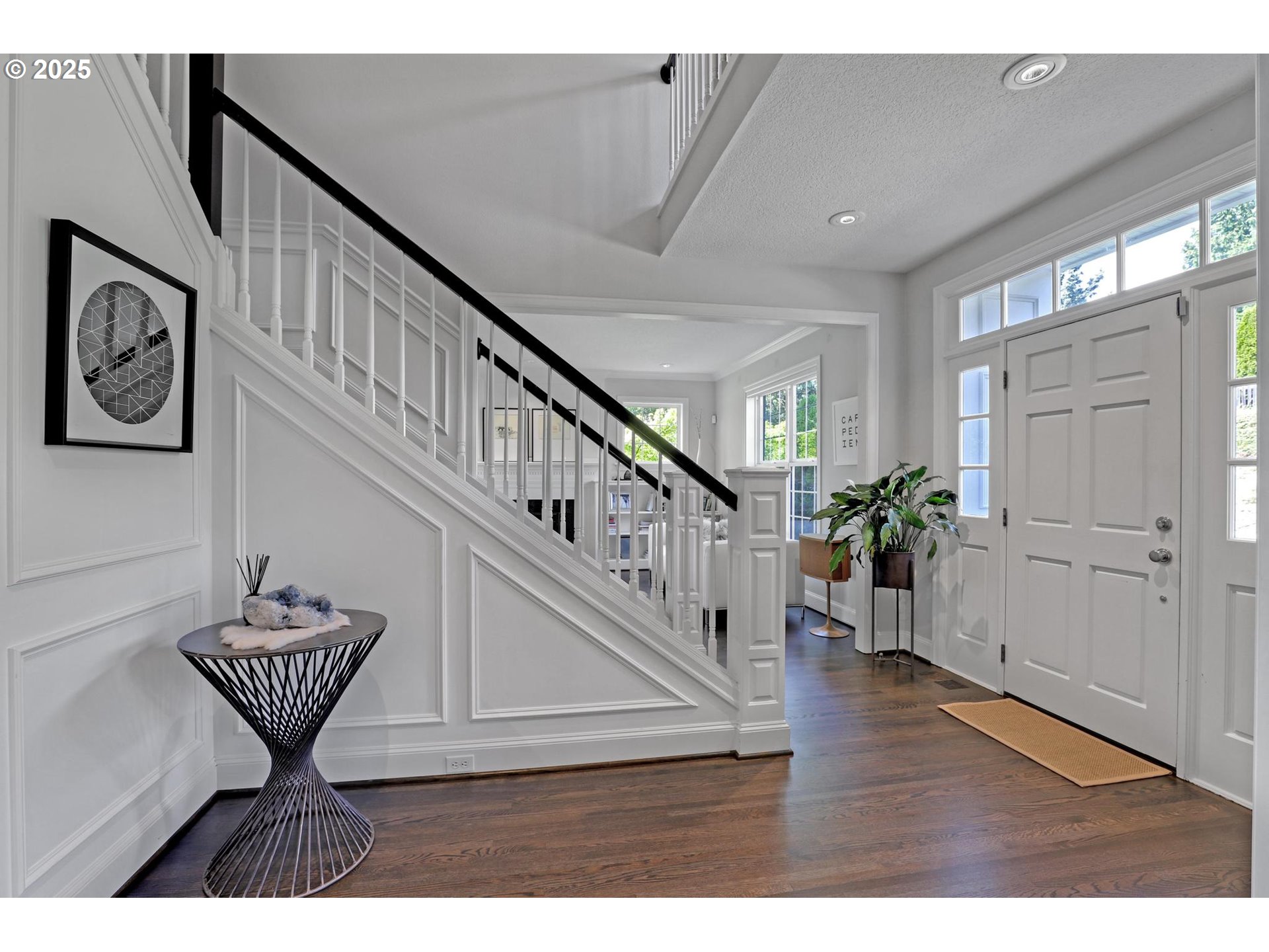 1811 NW ROSEFINCH LN