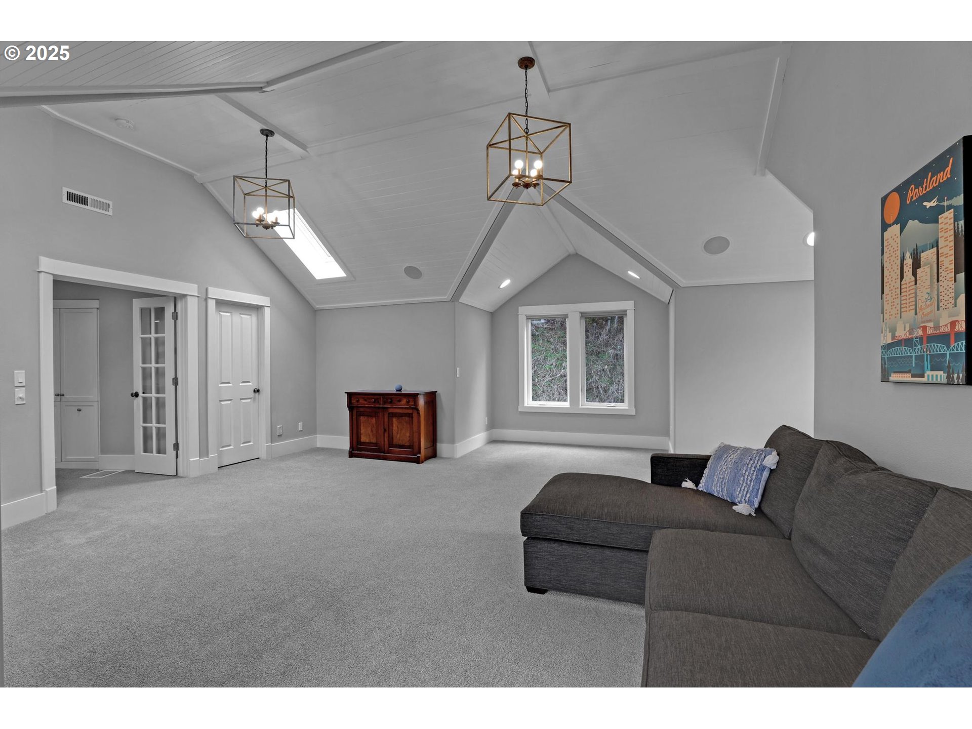 8711 NW TERRACEVIEW CT