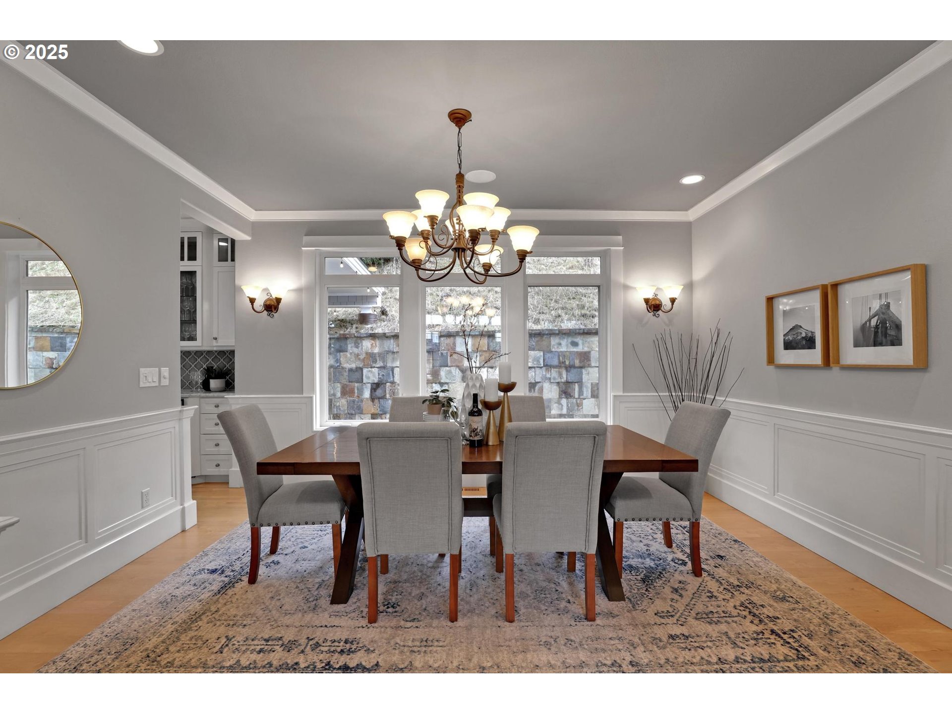 8711 NW TERRACEVIEW CT