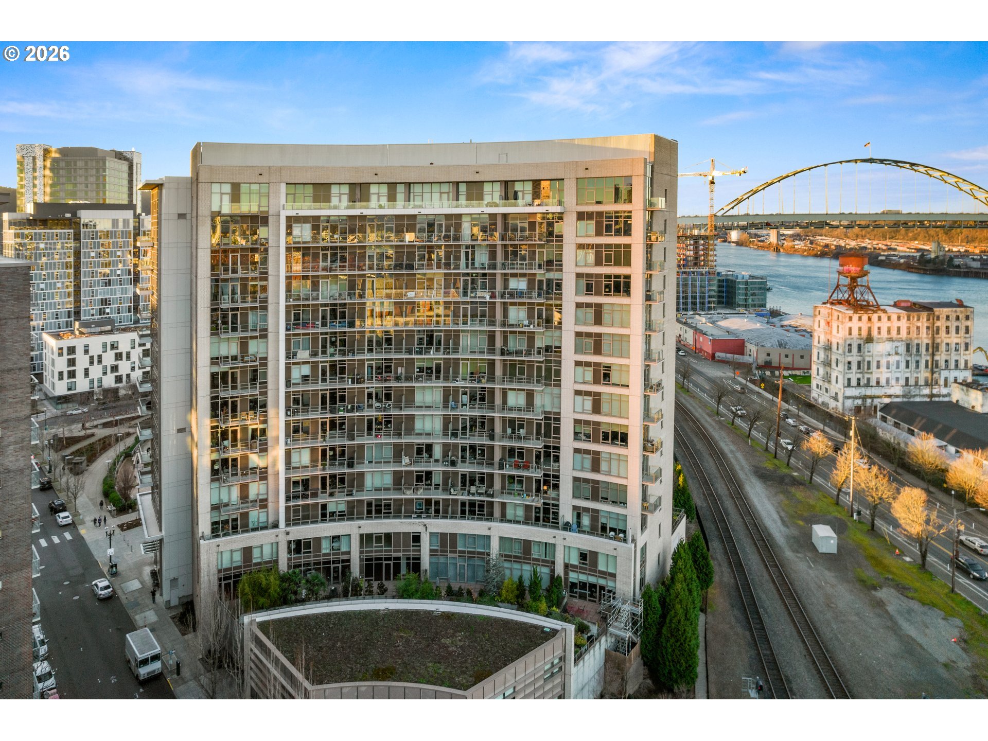 949 NW OVERTON ST 301