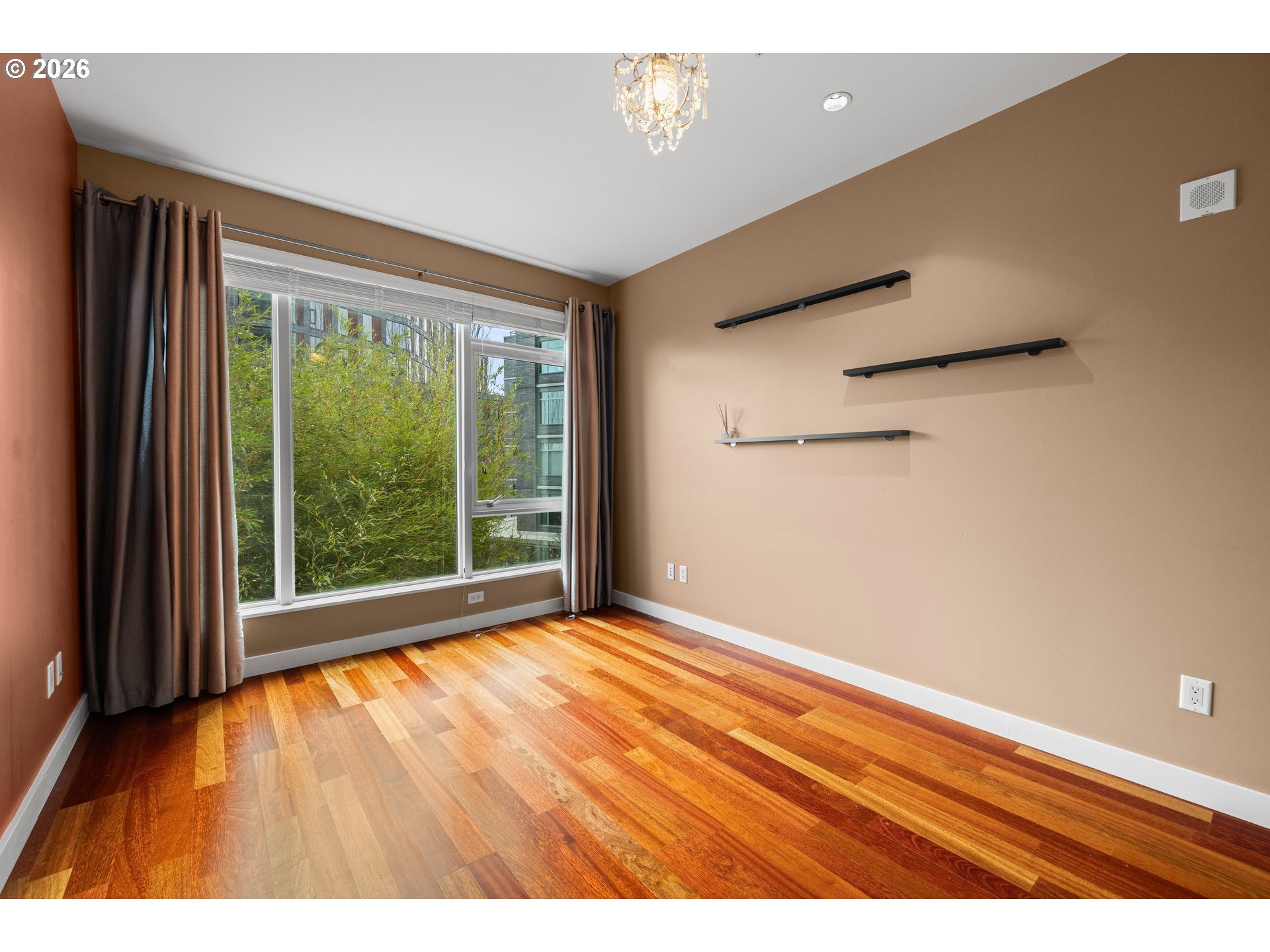 949 NW OVERTON ST 301