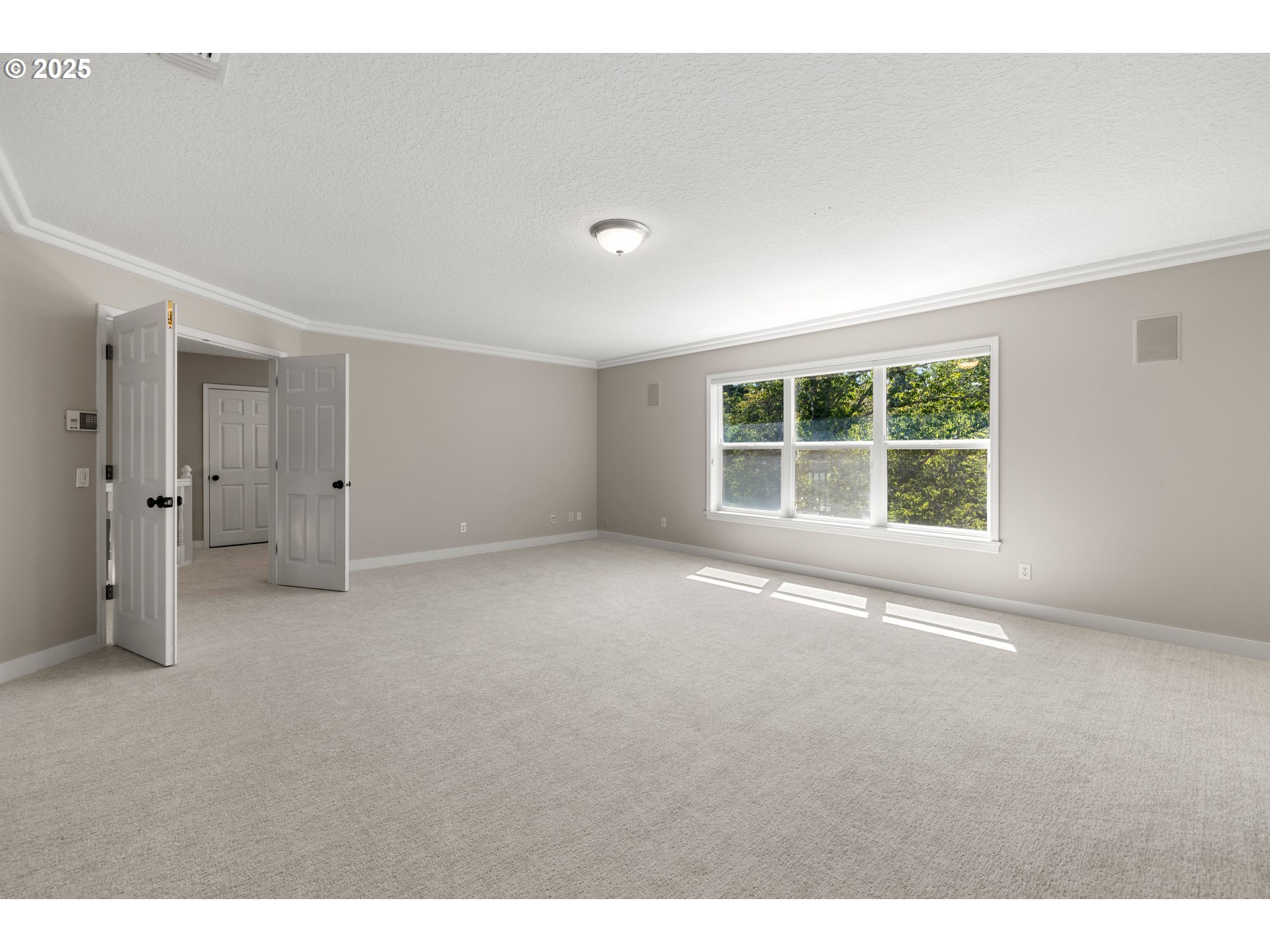 28563 SW CASCADE LOOP