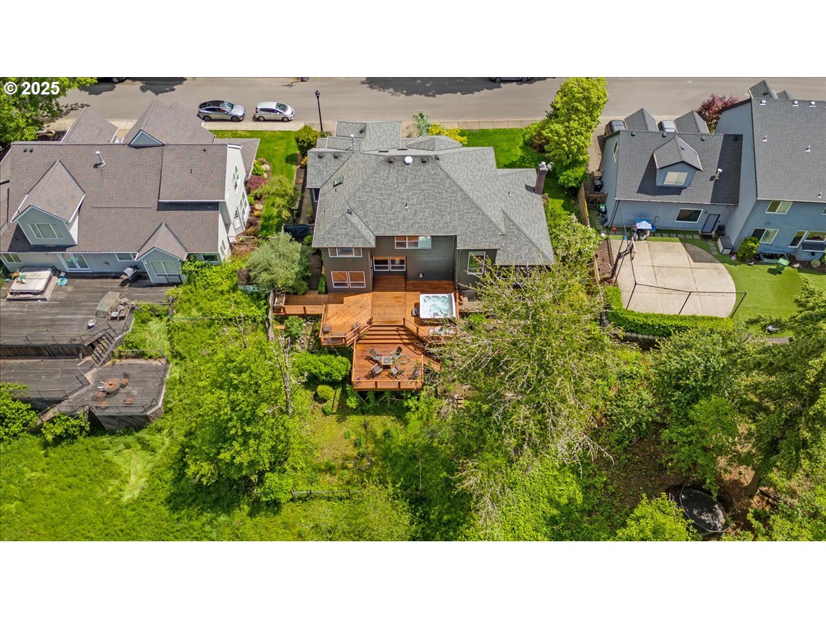 28563 SW CASCADE LOOP