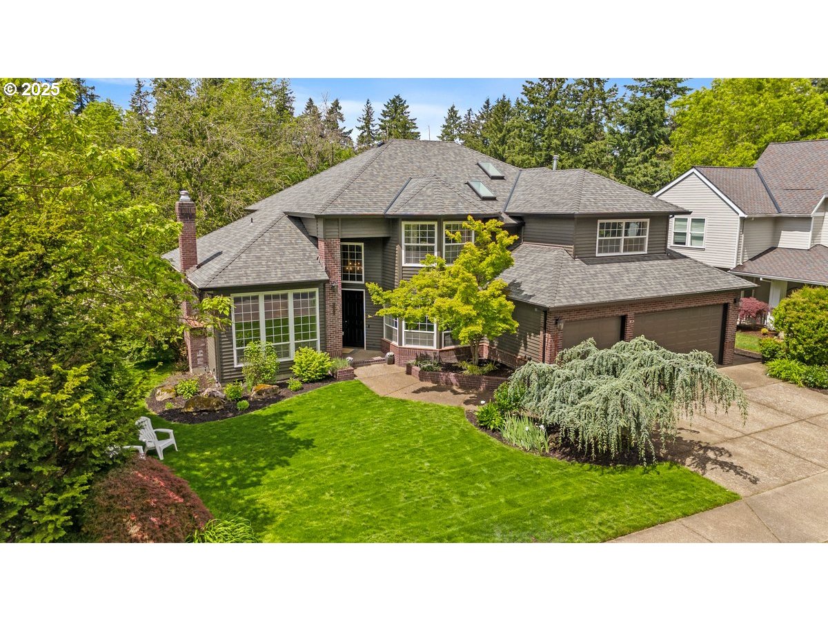 28563 SW CASCADE LOOP