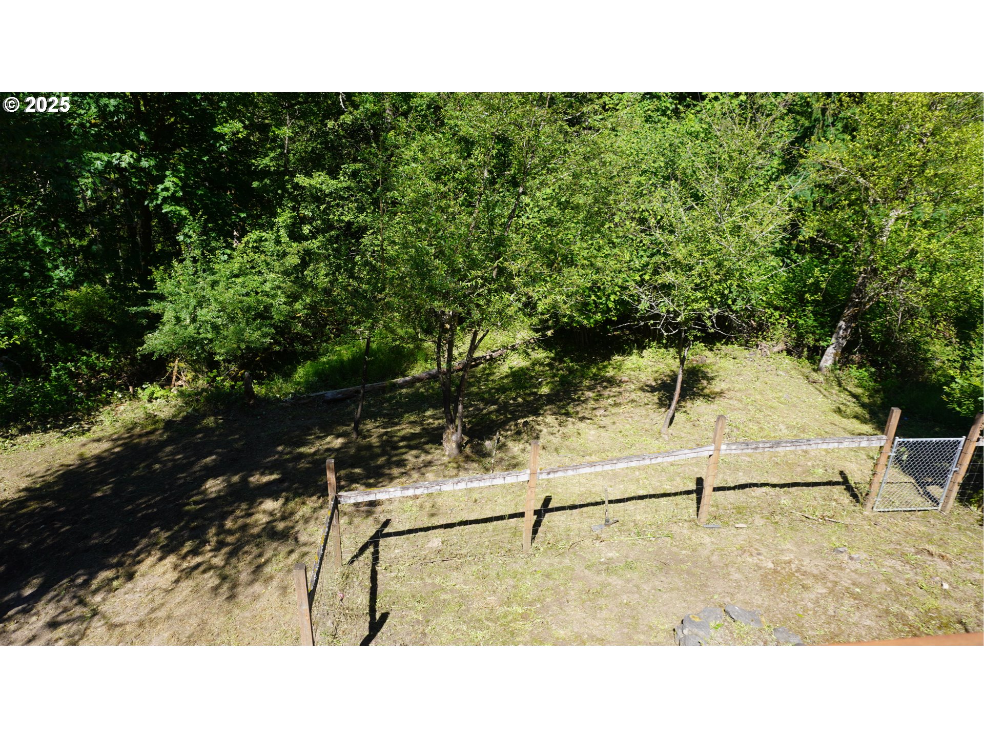 28563 SW CASCADE LOOP