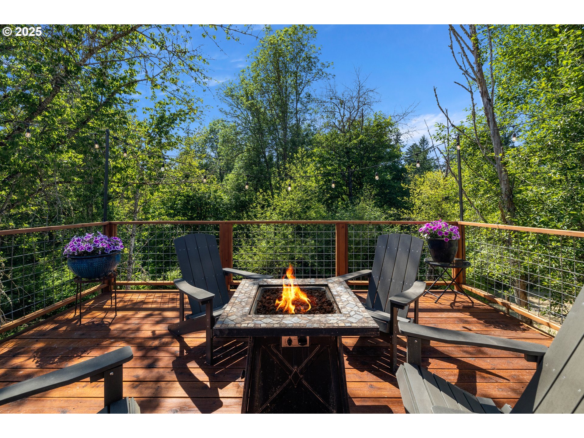 28563 SW CASCADE LOOP