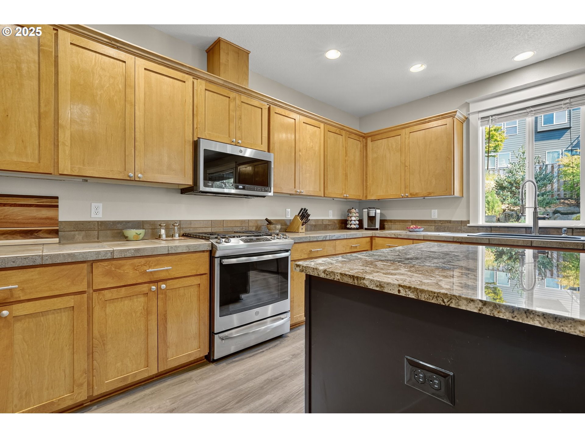 16514 OAKTREE TER