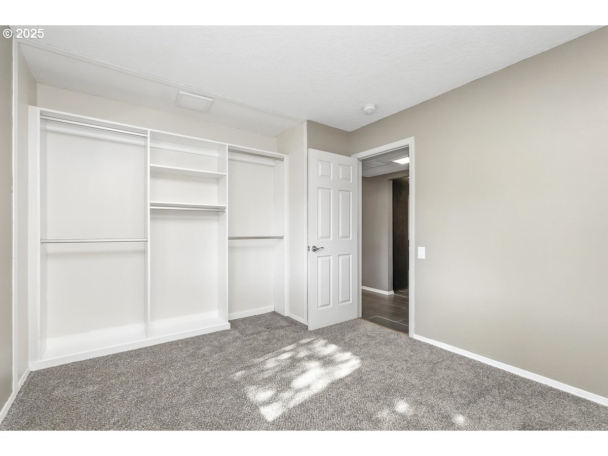 16175 SW ROYALTY PKWY