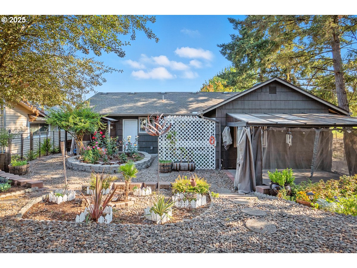 16175 SW ROYALTY PKWY