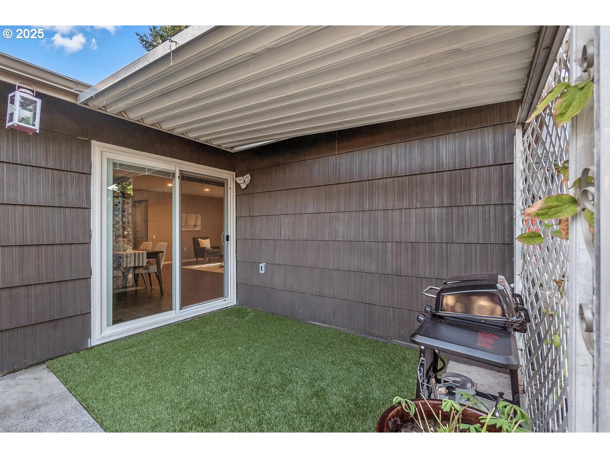 16175 SW ROYALTY PKWY