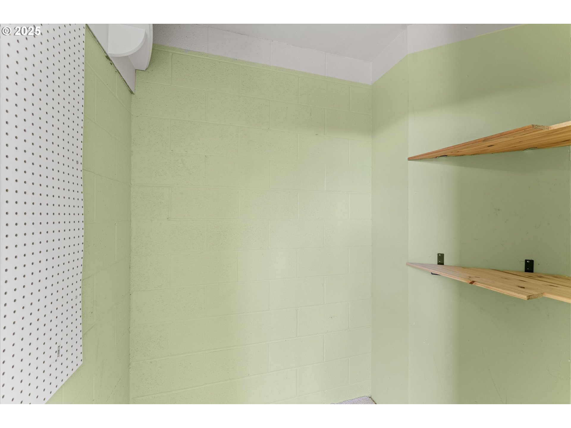 6665 W BURNSIDE RD 438, Portland Unit: 438