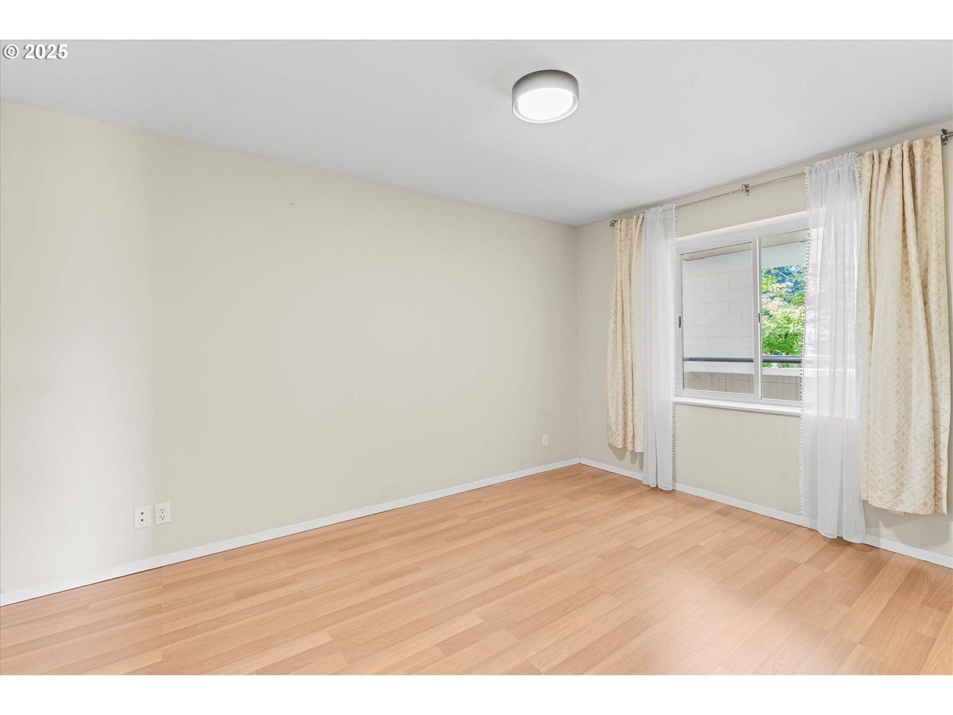 6665 W BURNSIDE RD 438, Portland Unit: 438