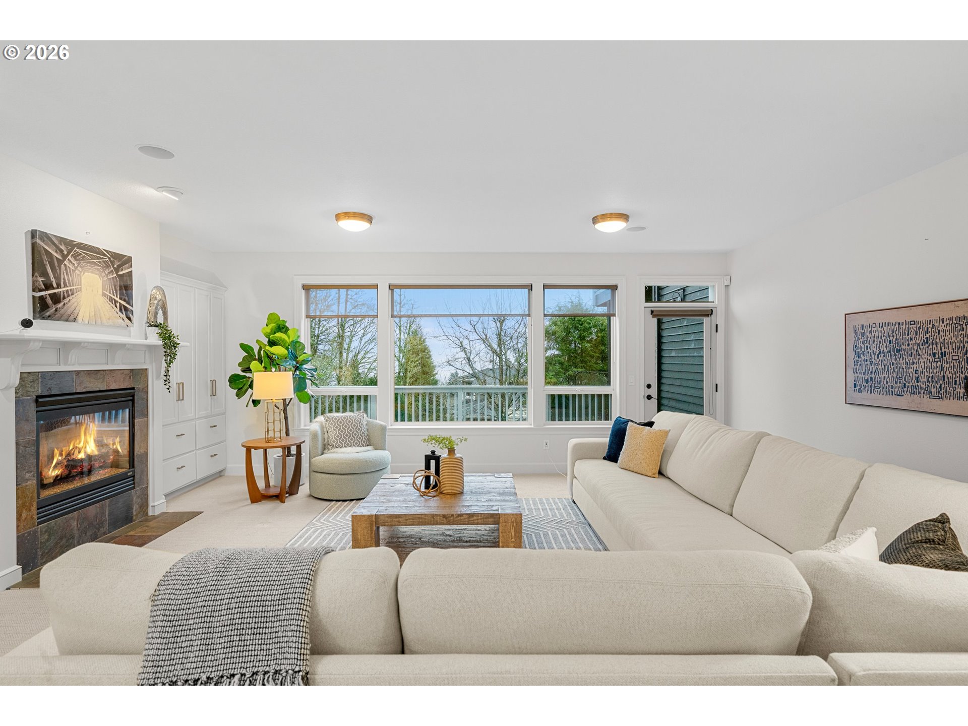 1811 NW CEDAR RIDGE DR