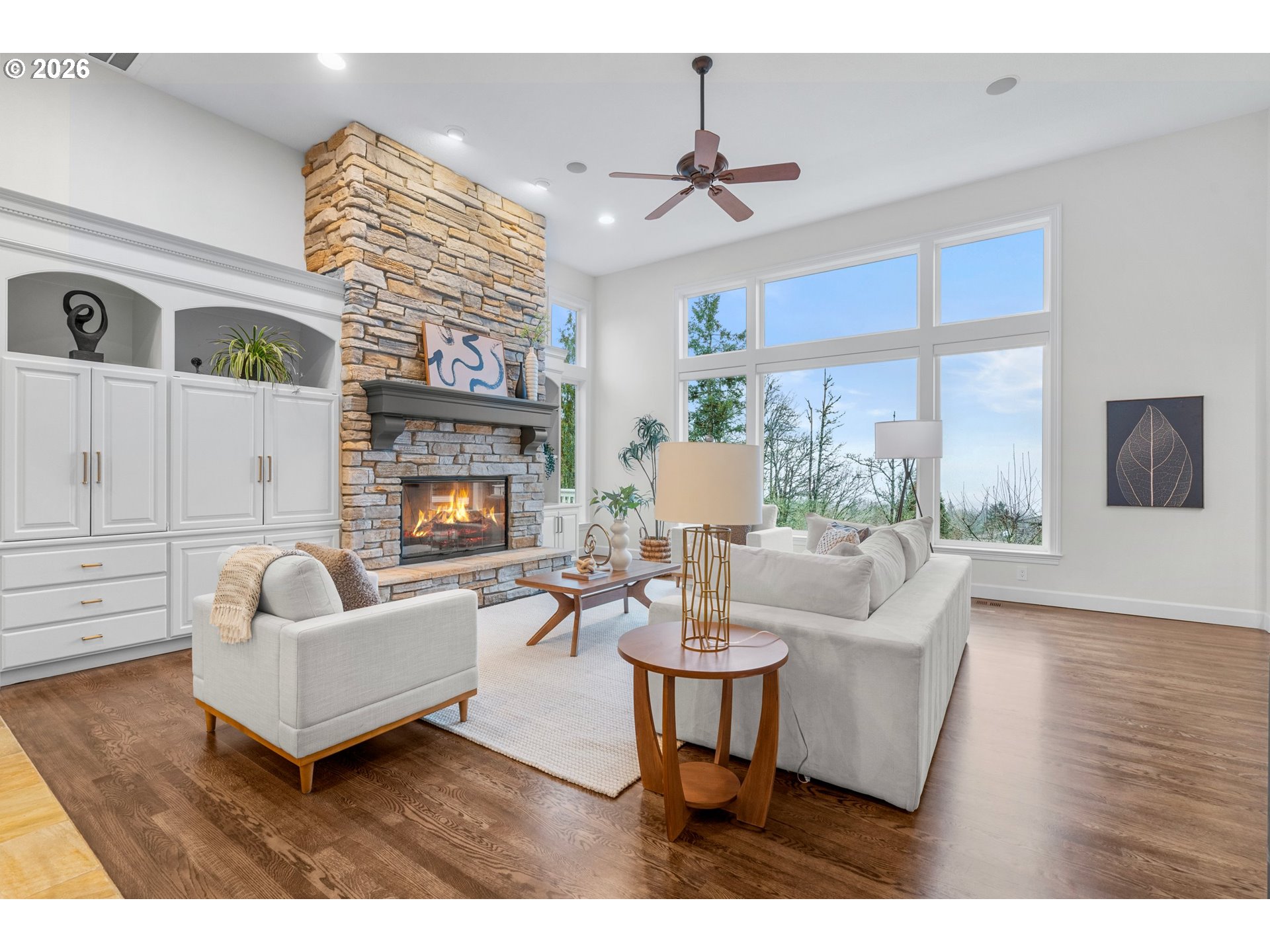 1811 NW CEDAR RIDGE DR