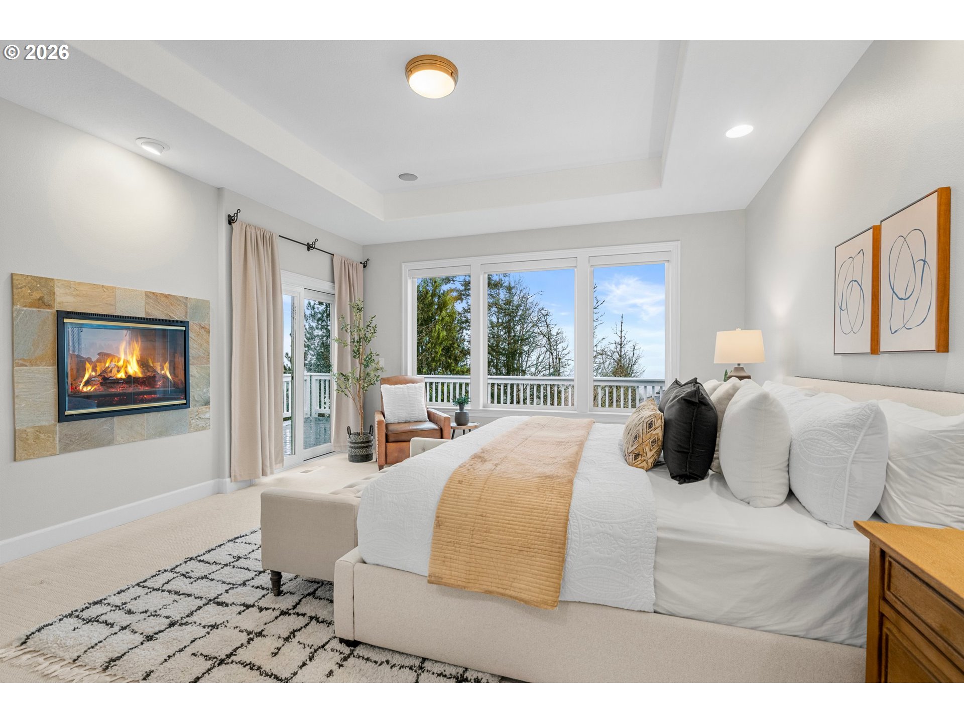 1811 NW CEDAR RIDGE DR