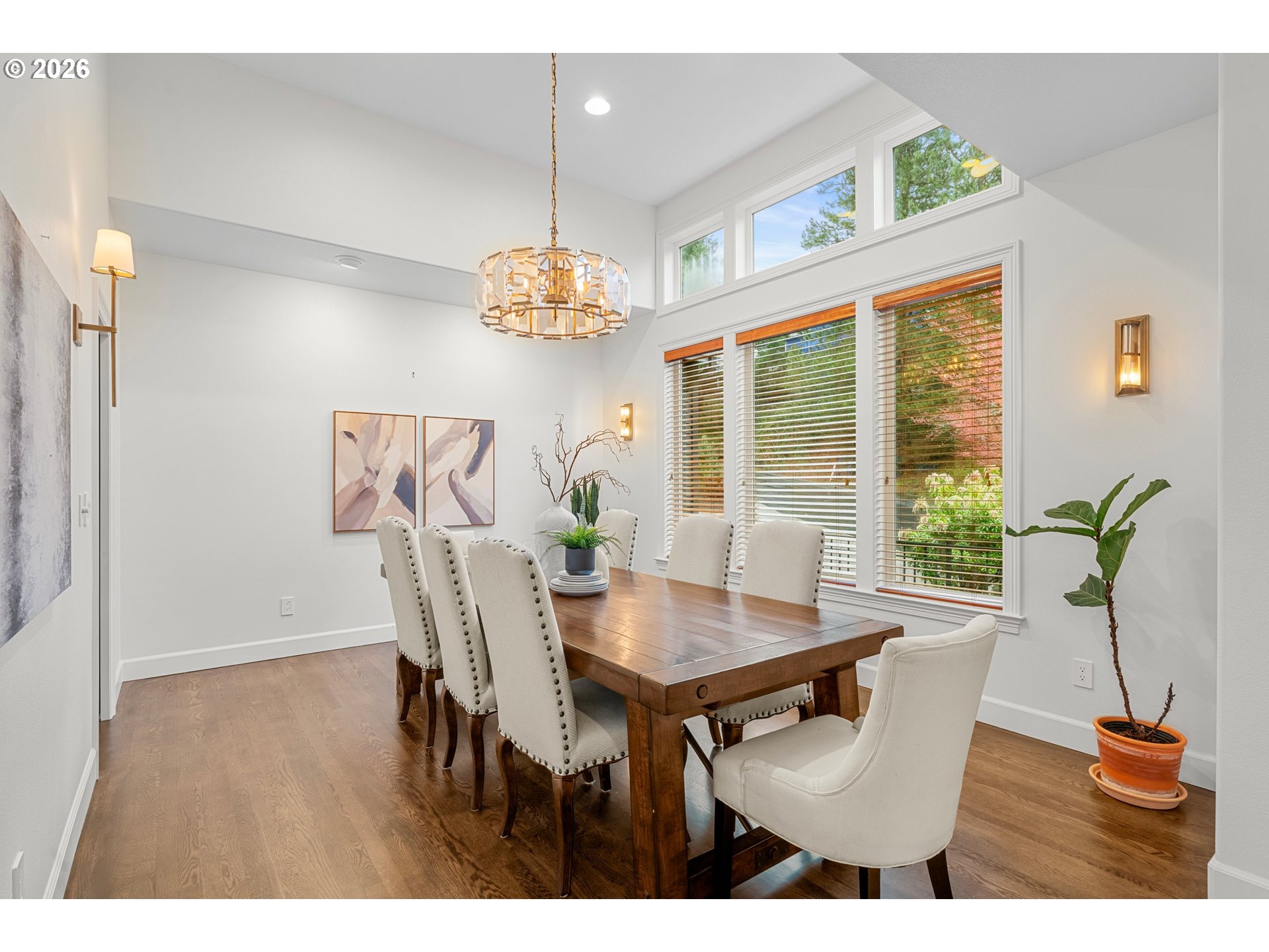 1811 NW CEDAR RIDGE DR