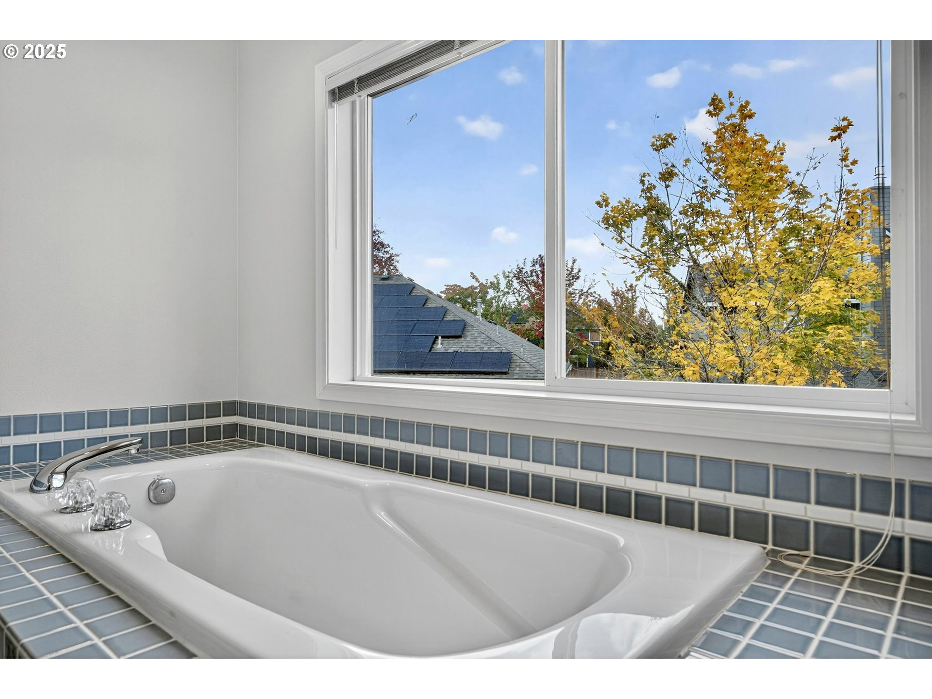 6889 SW HOLLYBROOK CT