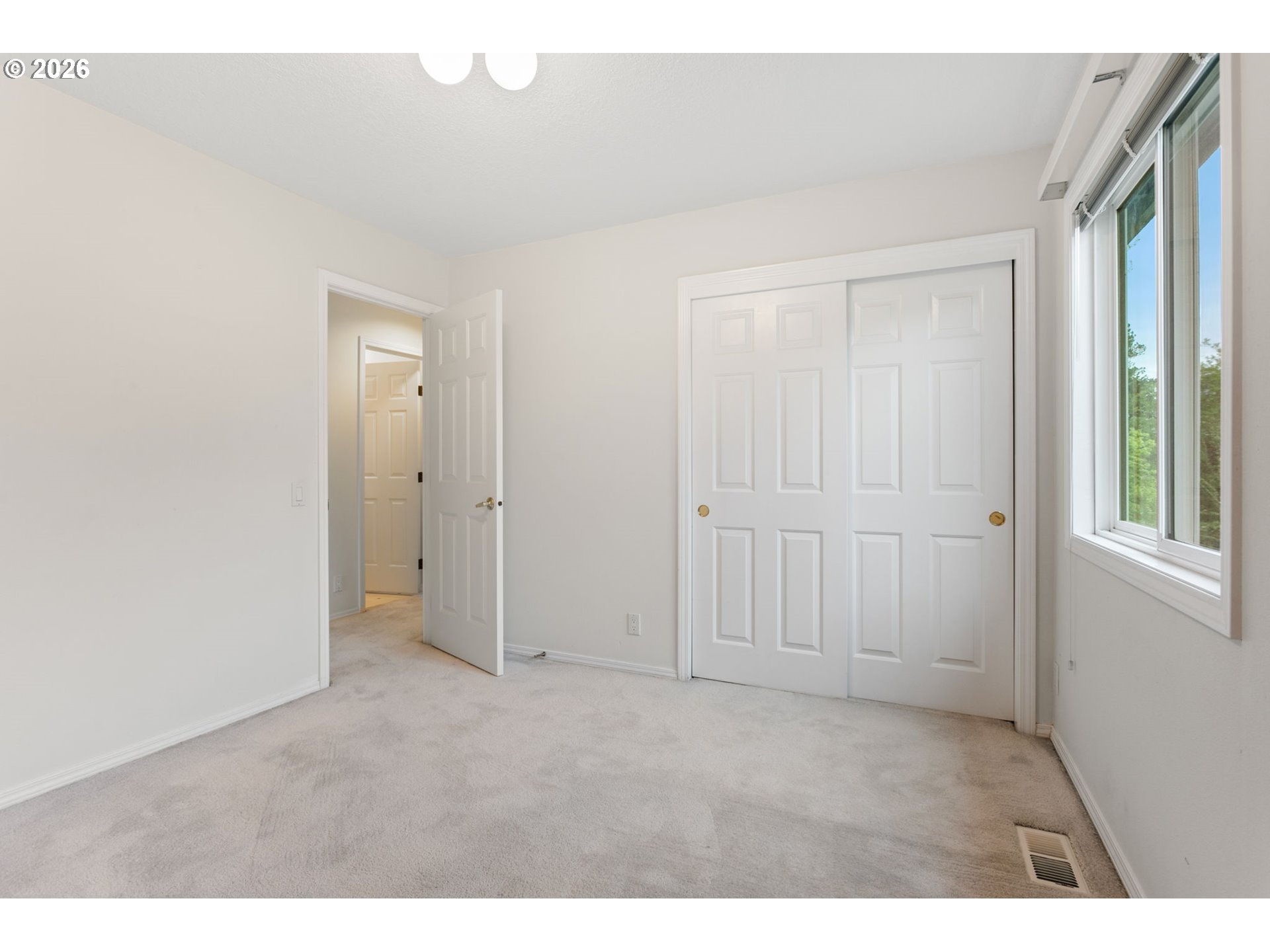 17932 NW LONE ROCK DR