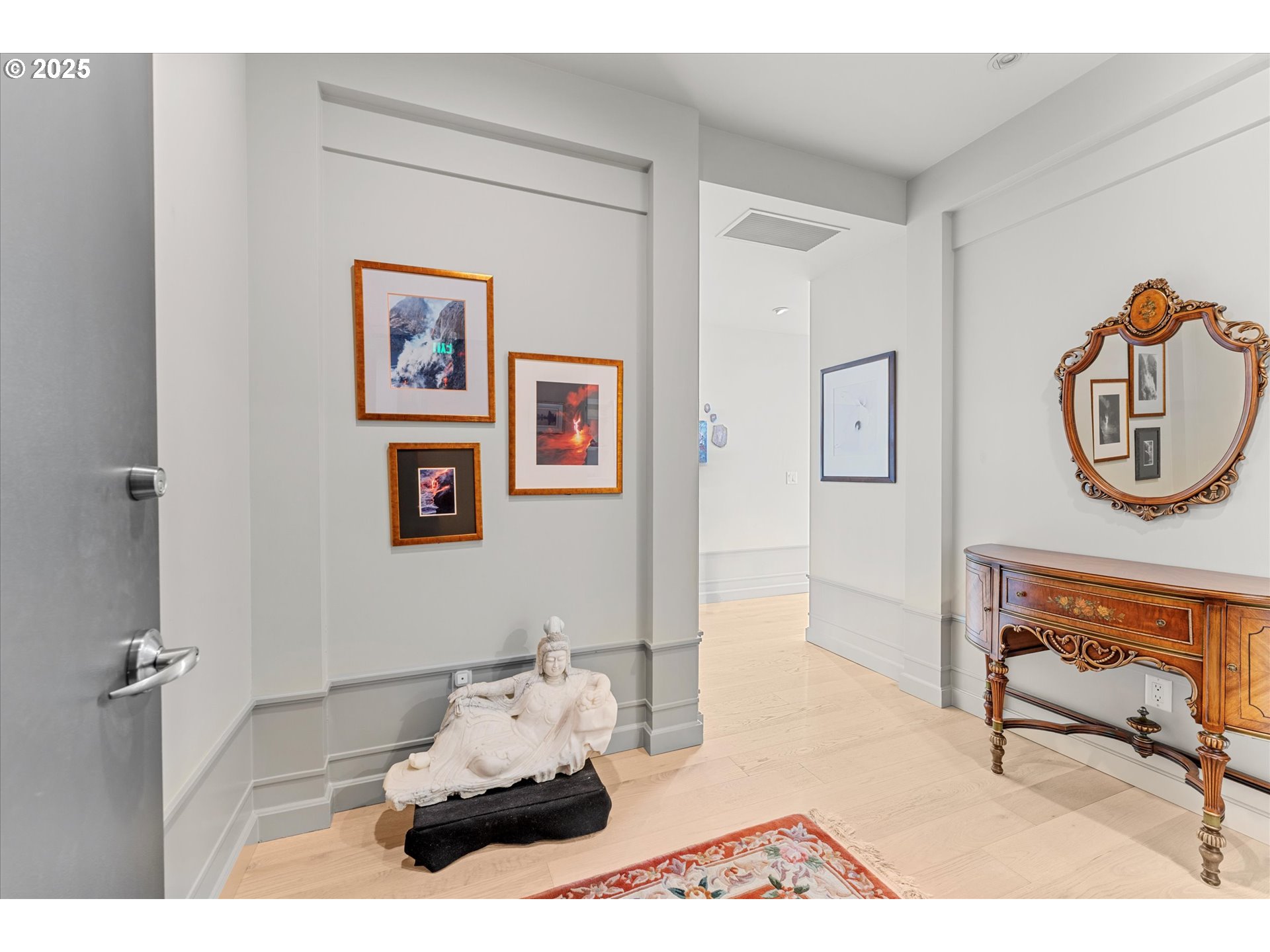 1900 S RIVER DR N402