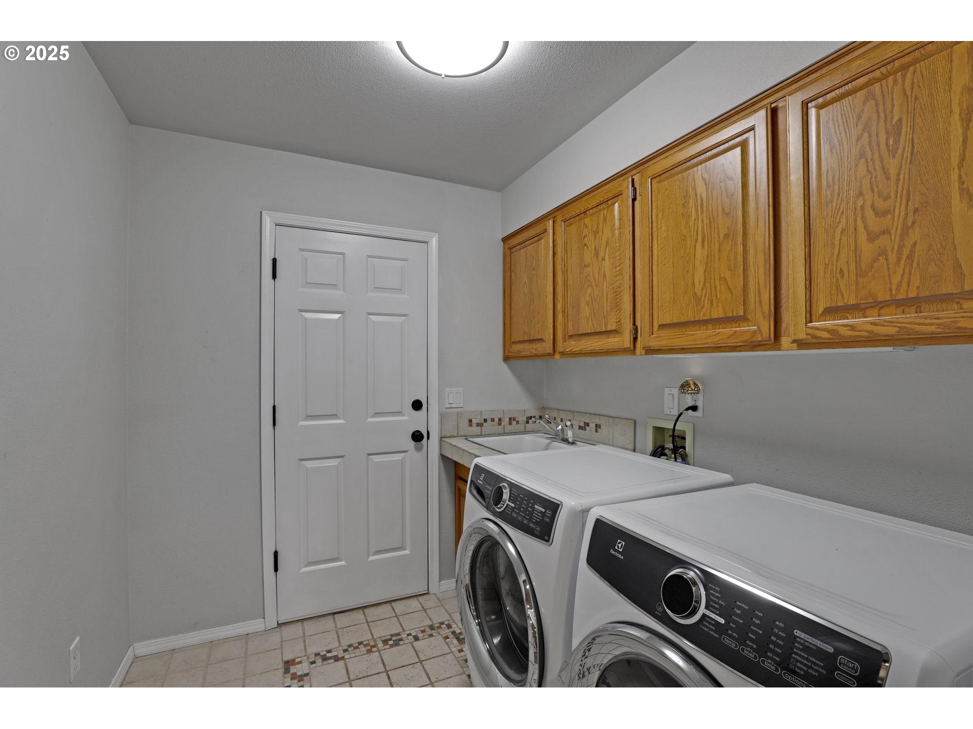 12720 NW CREEKSIDE DR