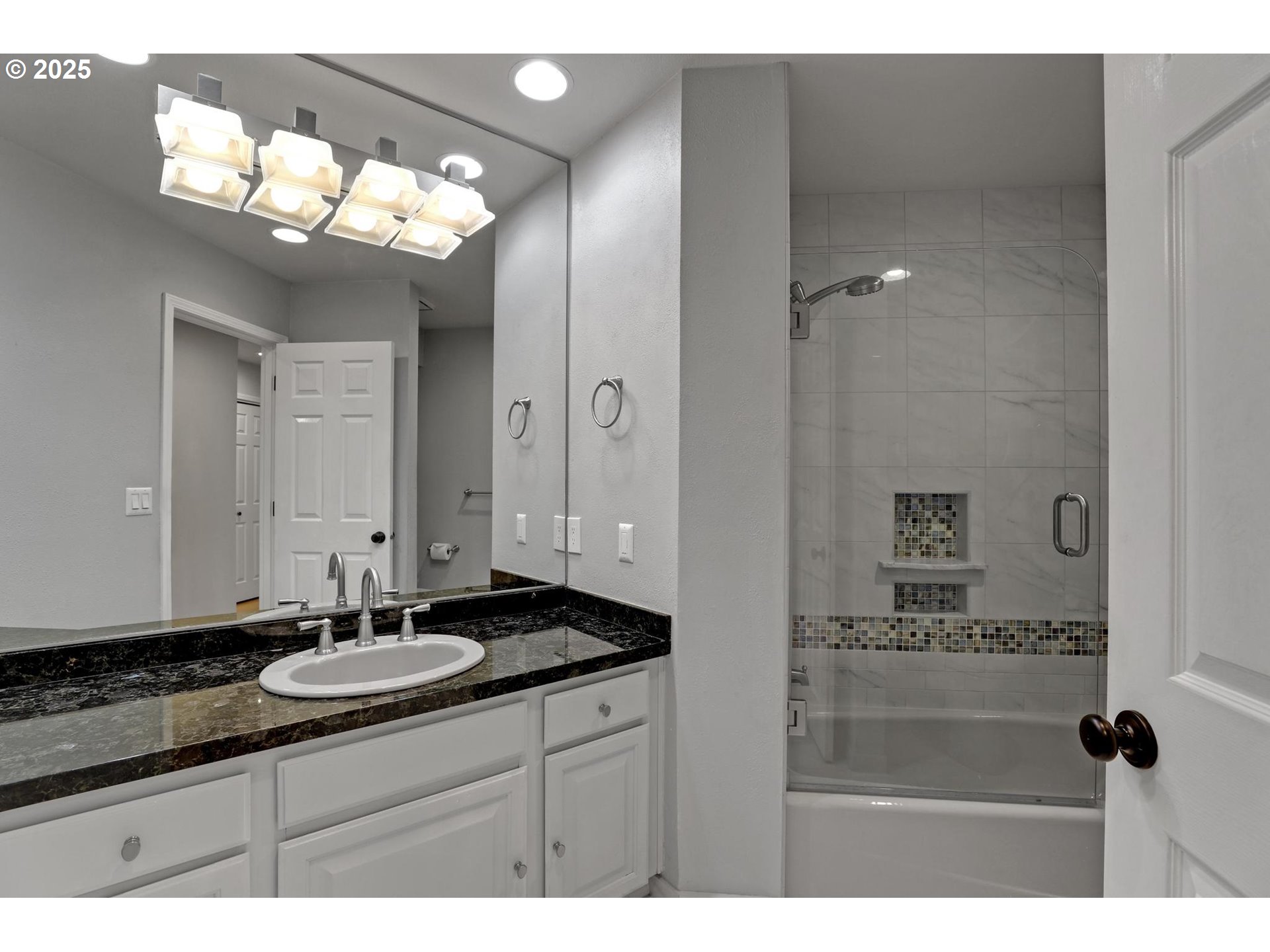 12720 NW CREEKSIDE DR