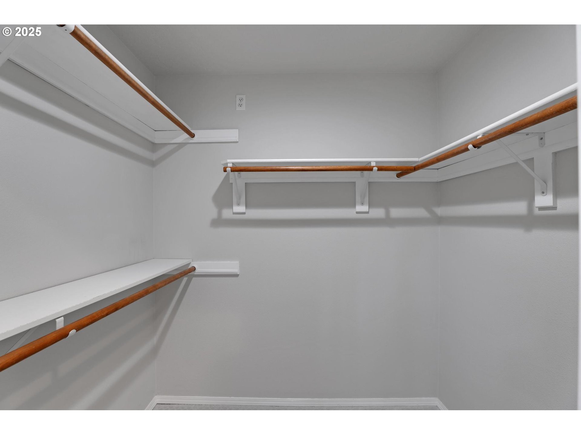 12720 NW CREEKSIDE DR