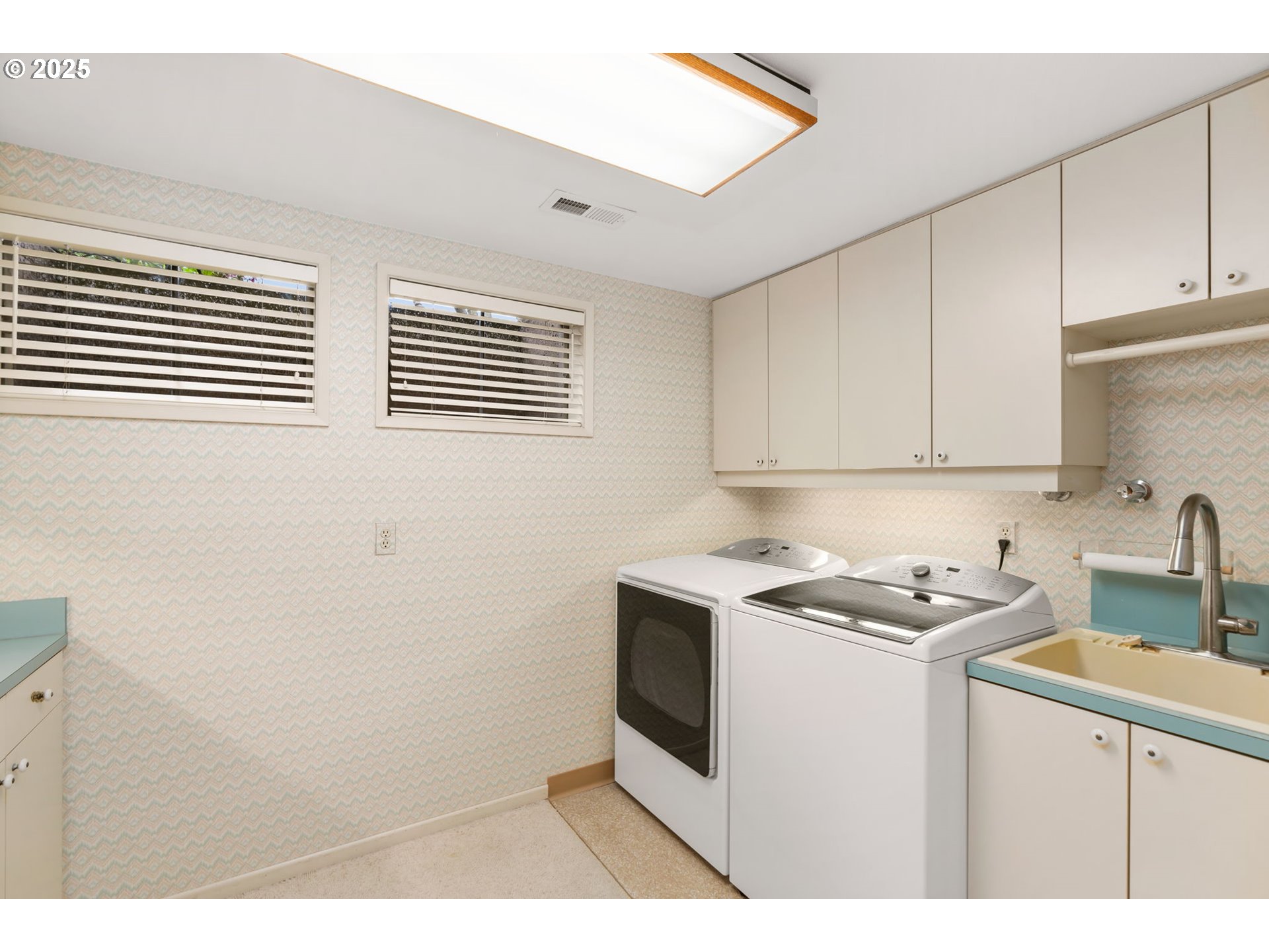 7845 SW MILLER HILL RD