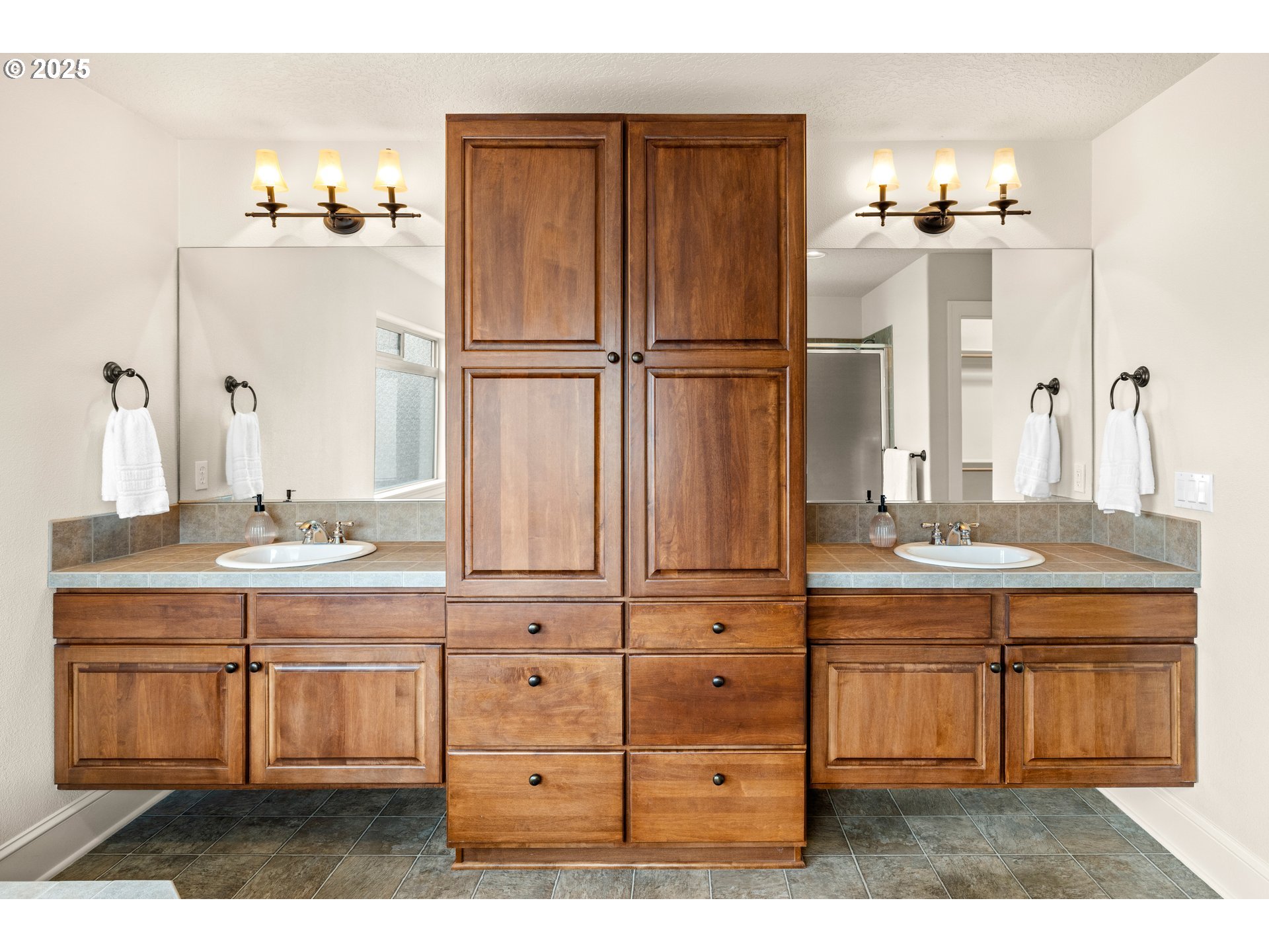 17292 SW MONTAGUE WAY