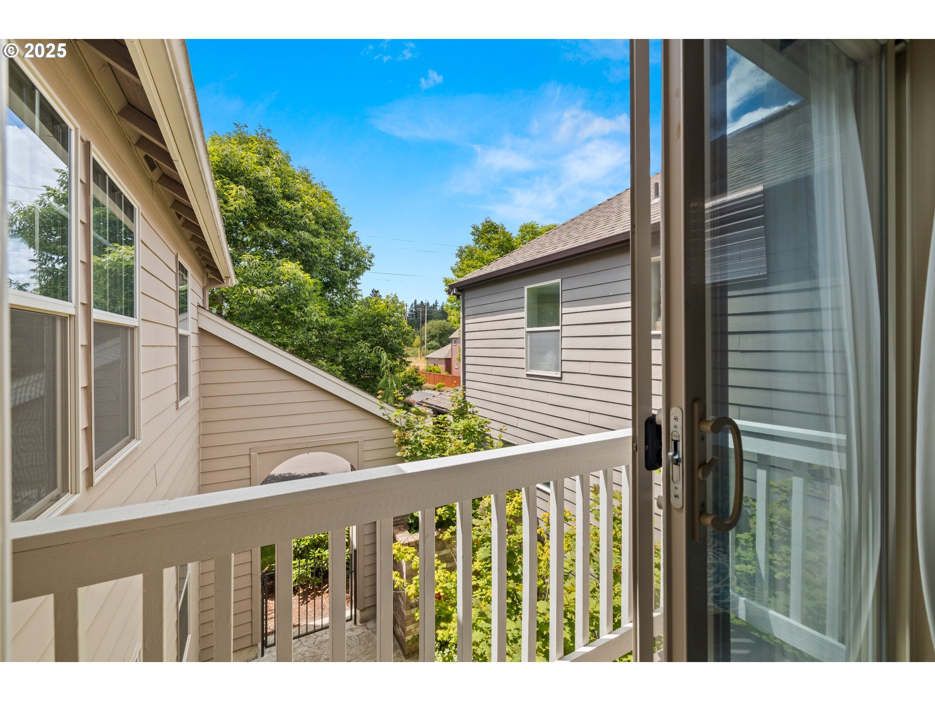 17292 SW MONTAGUE WAY