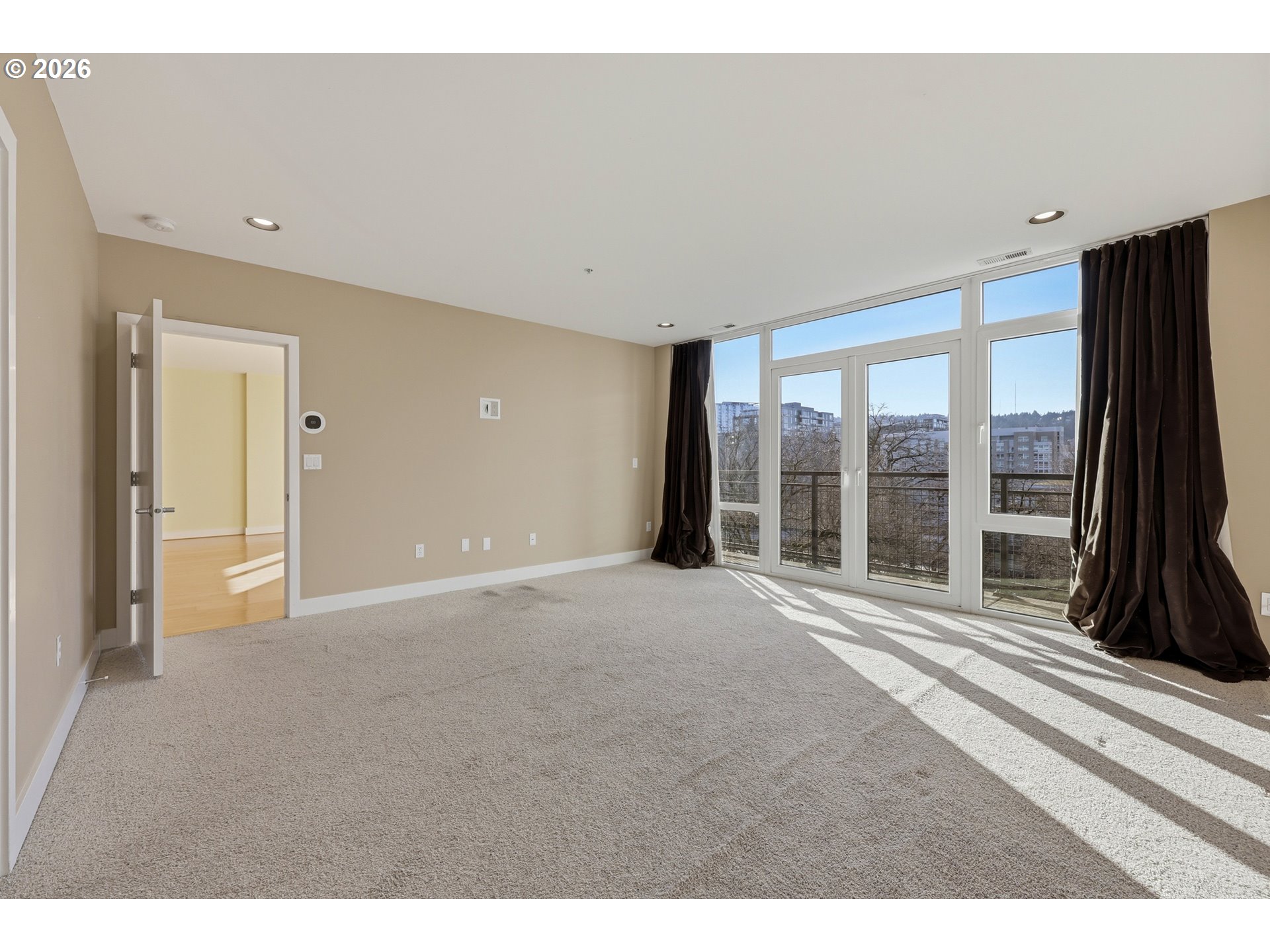 300 NW 8TH AVE 903-5