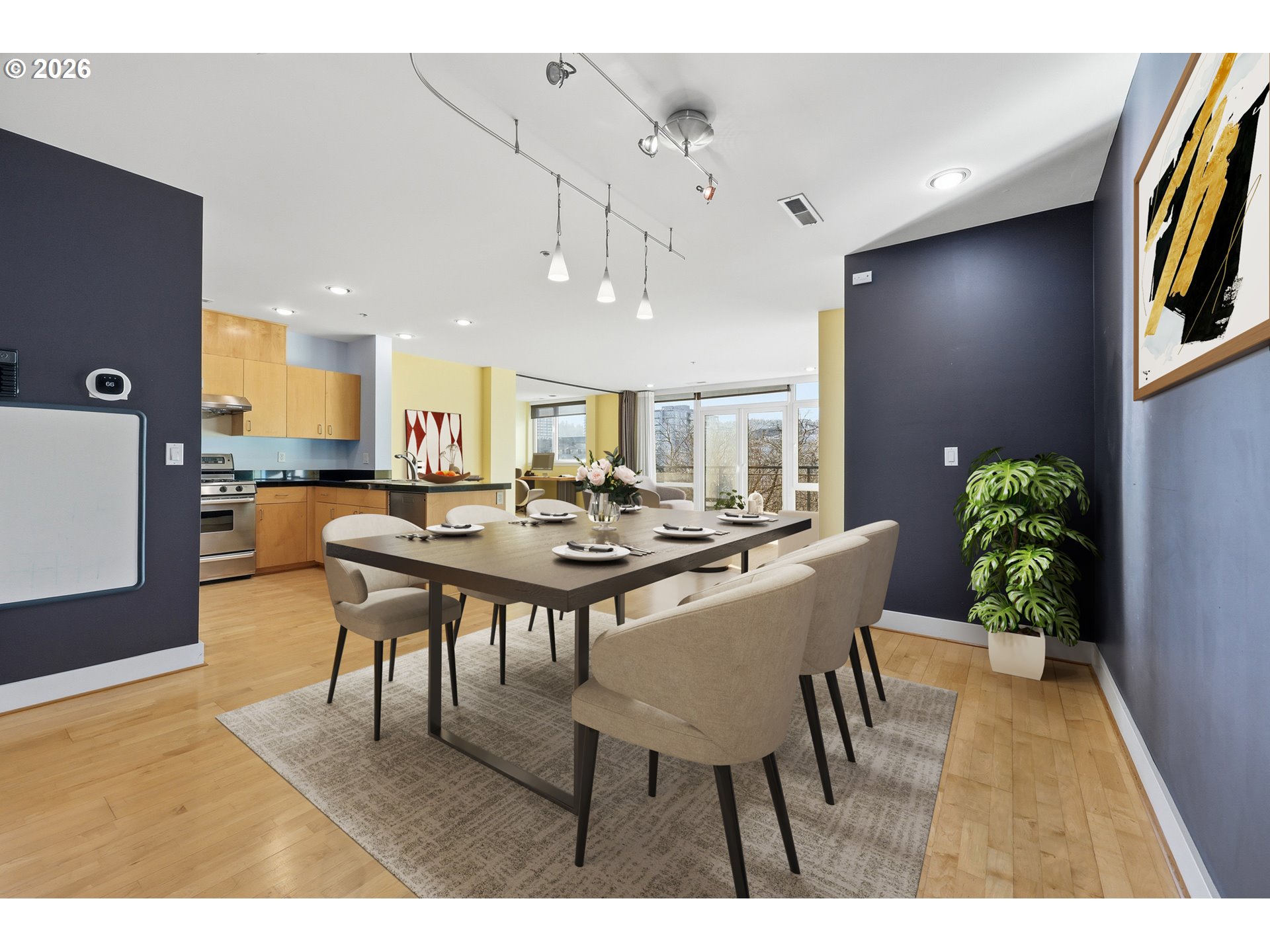 300 NW 8TH AVE 903-5