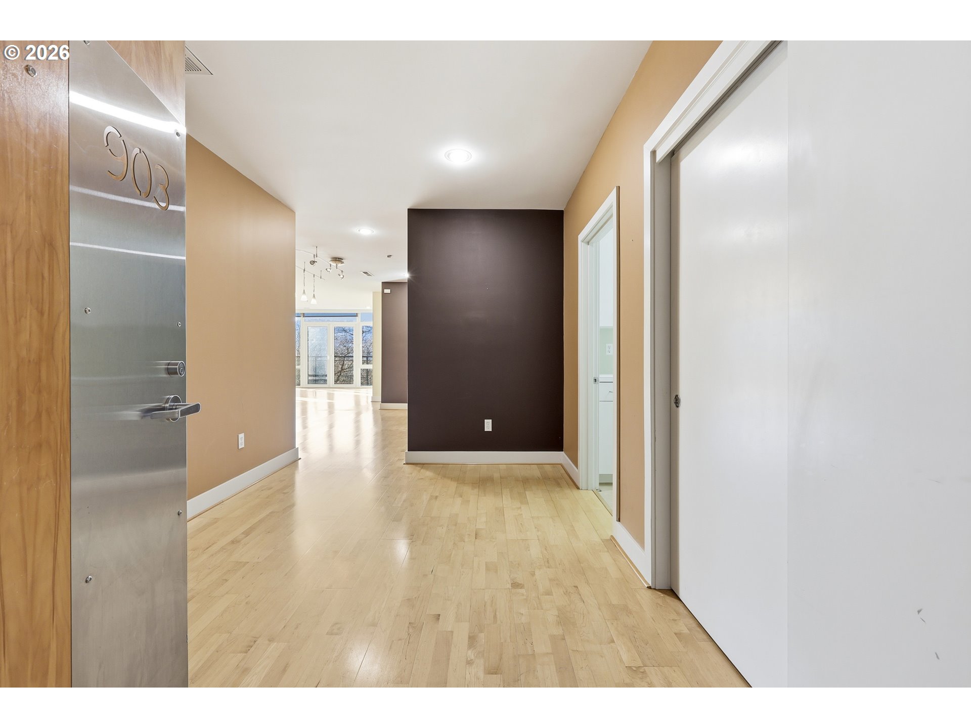 300 NW 8TH AVE 903-5