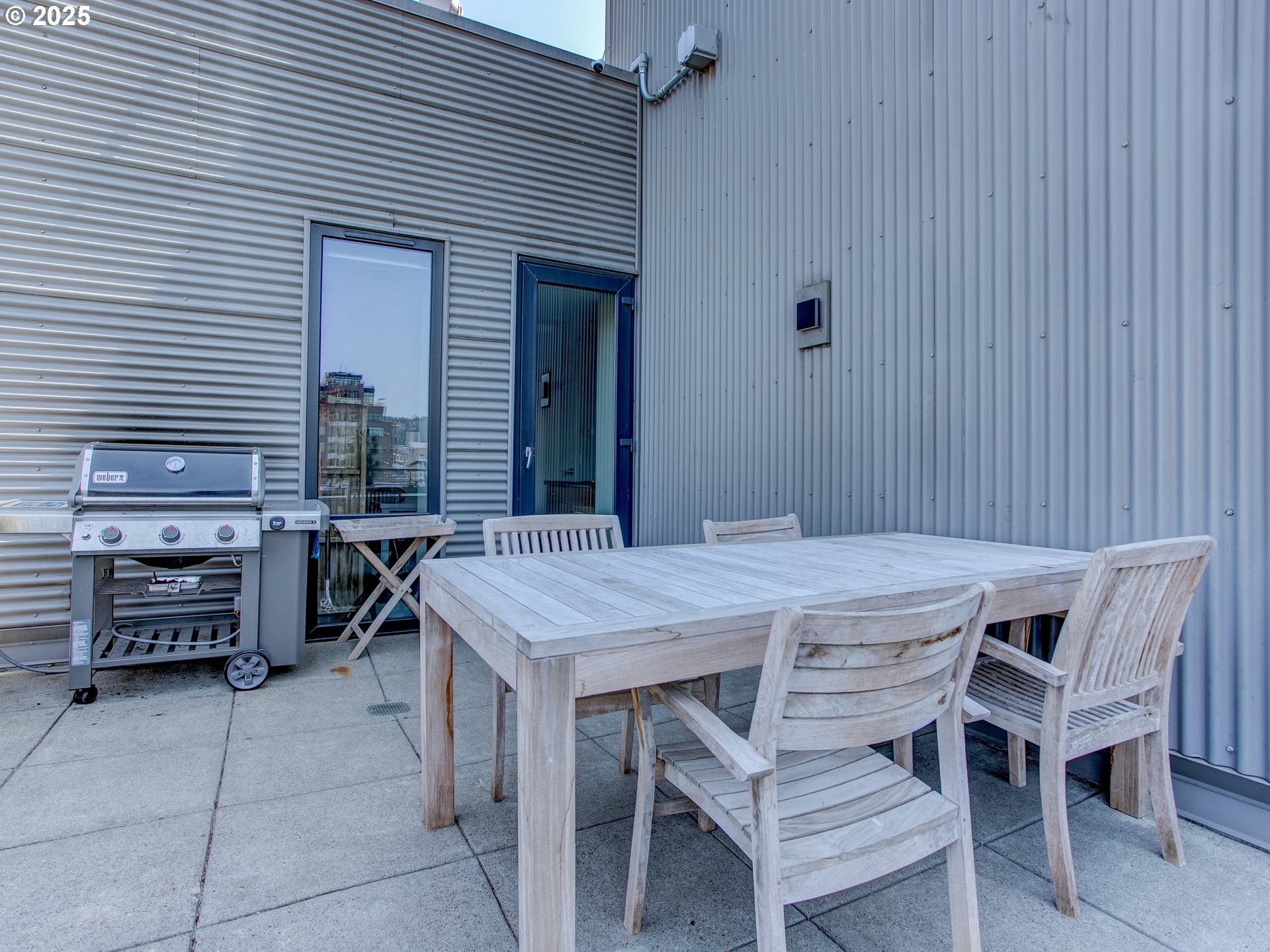 300 NW 8TH AVE 903-5