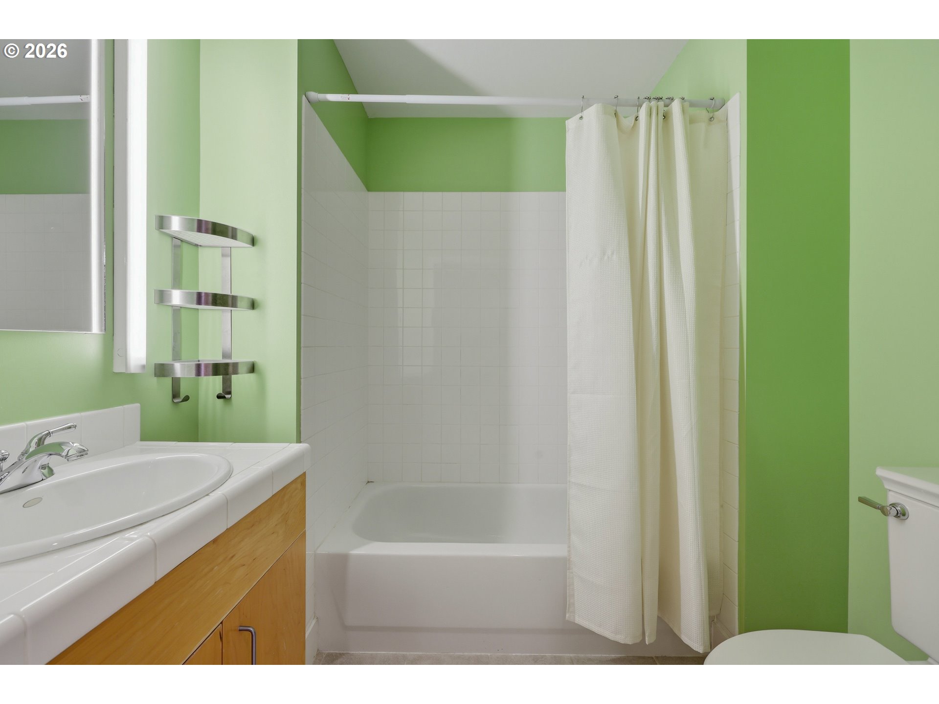 300 NW 8TH AVE 903-5